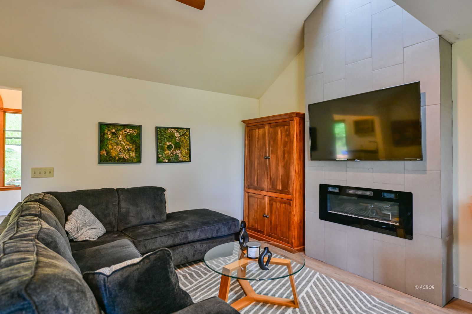 16 Mcguffey Ln Property Photo 9