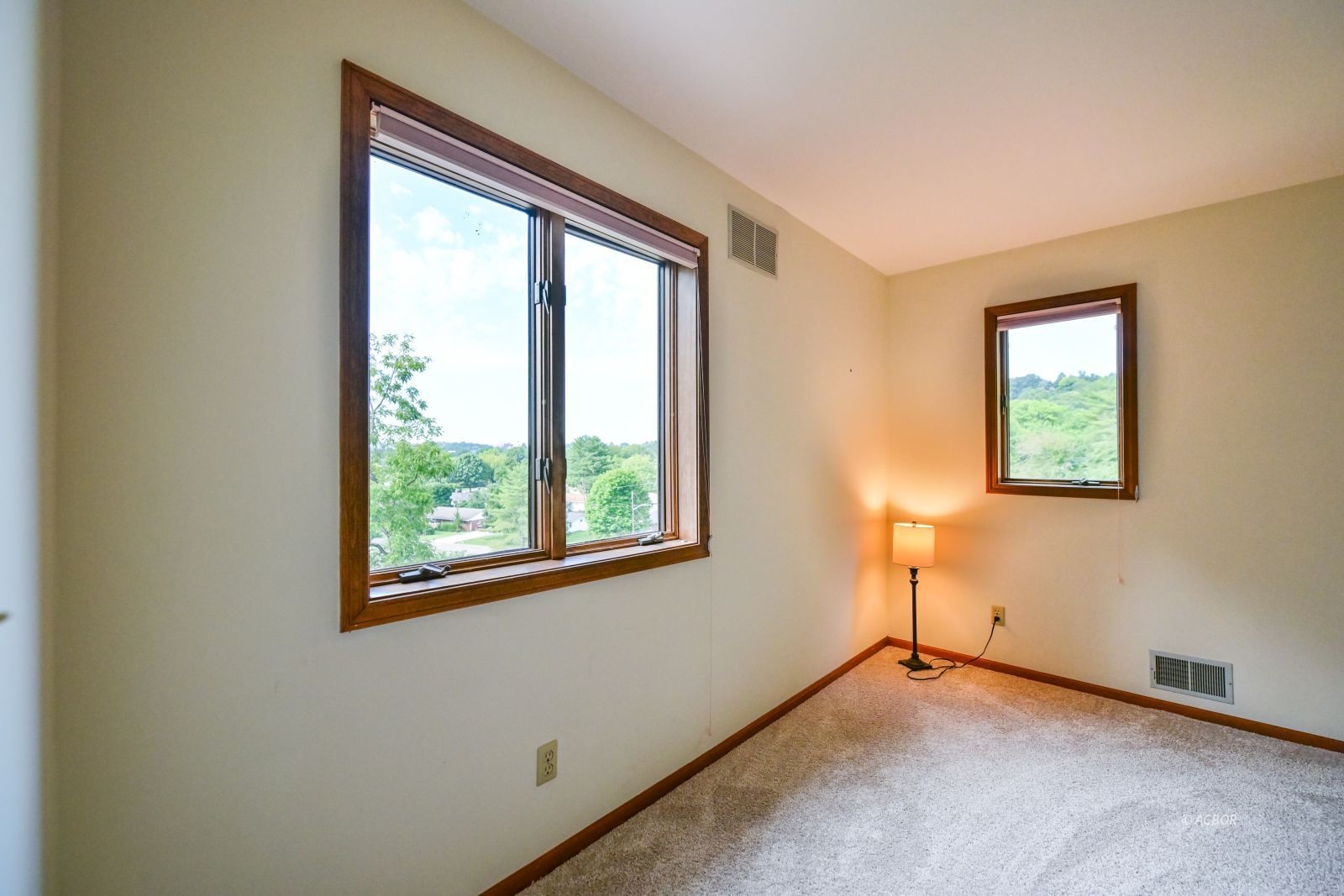 16 Mcguffey Ln Property Photo 33