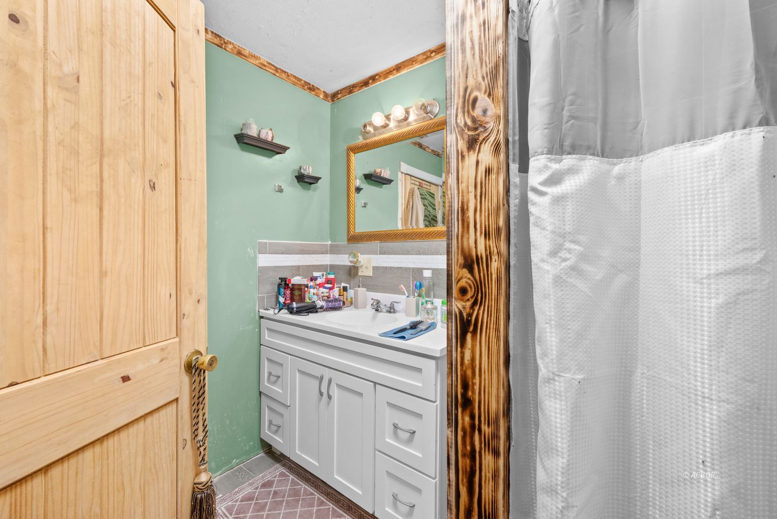 642 5th Ave. Property Photo 10
