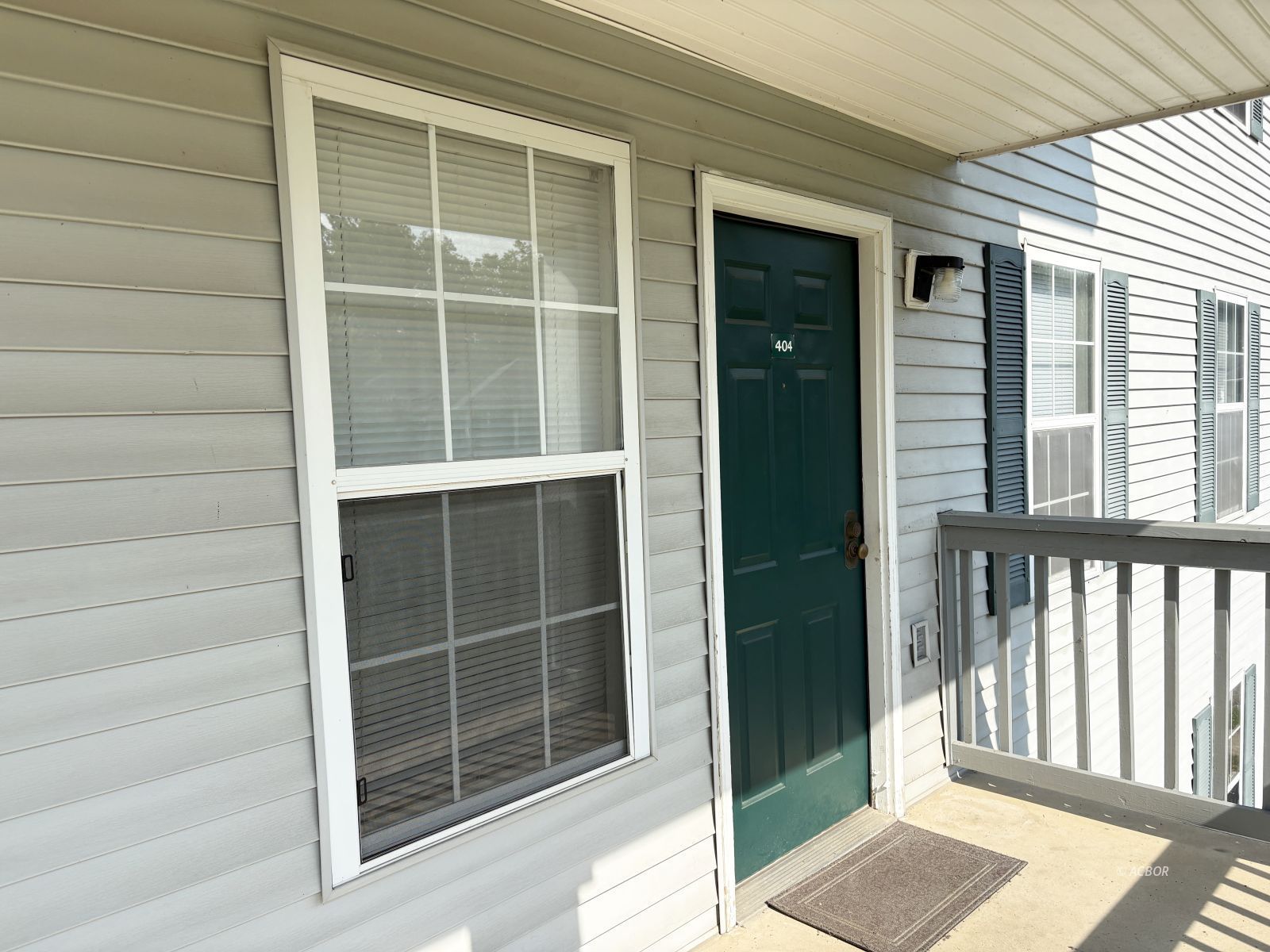 15 S Shafer St # 404 Property Photo 1