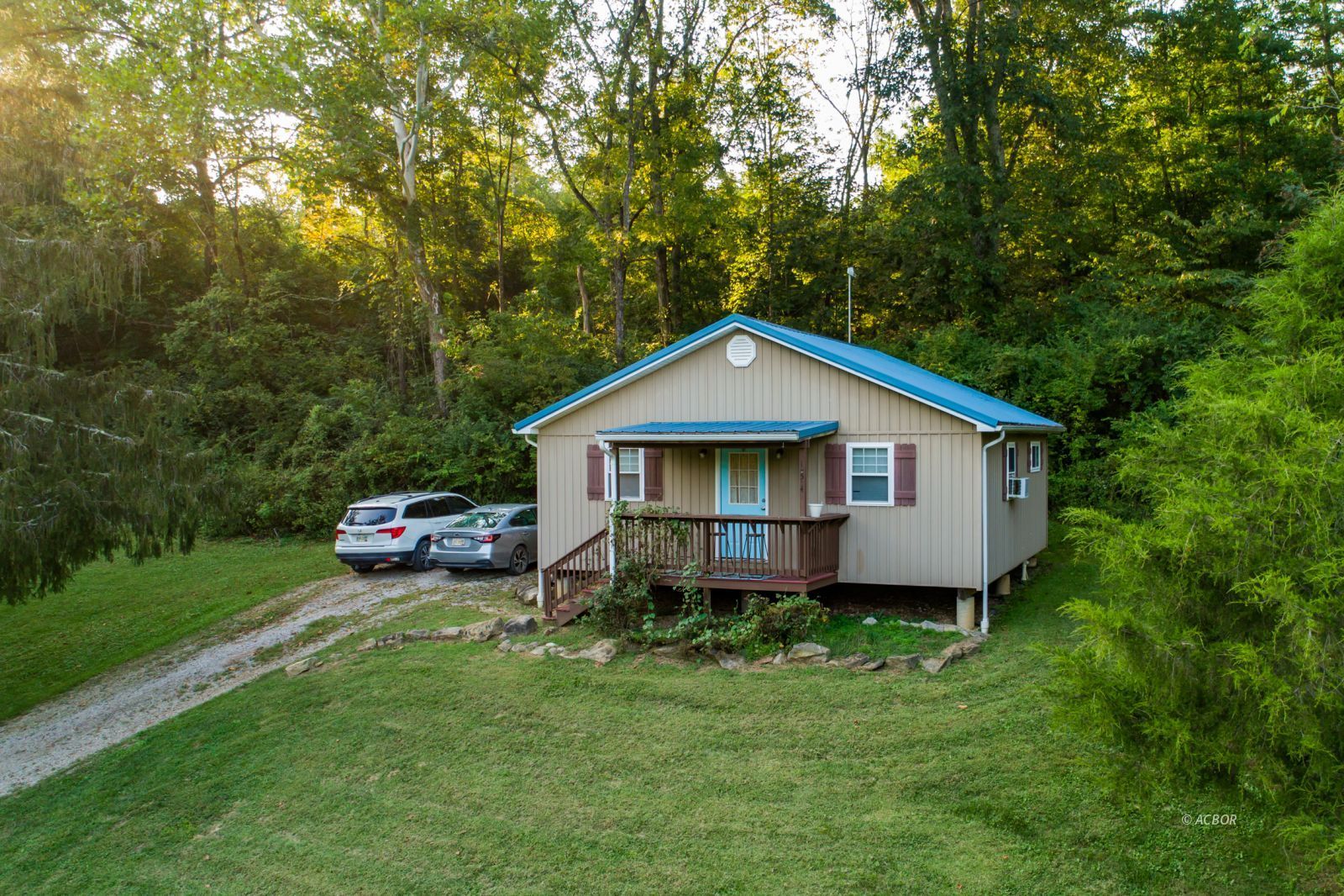 14510 Dutch Creek Rd Property Photo 3
