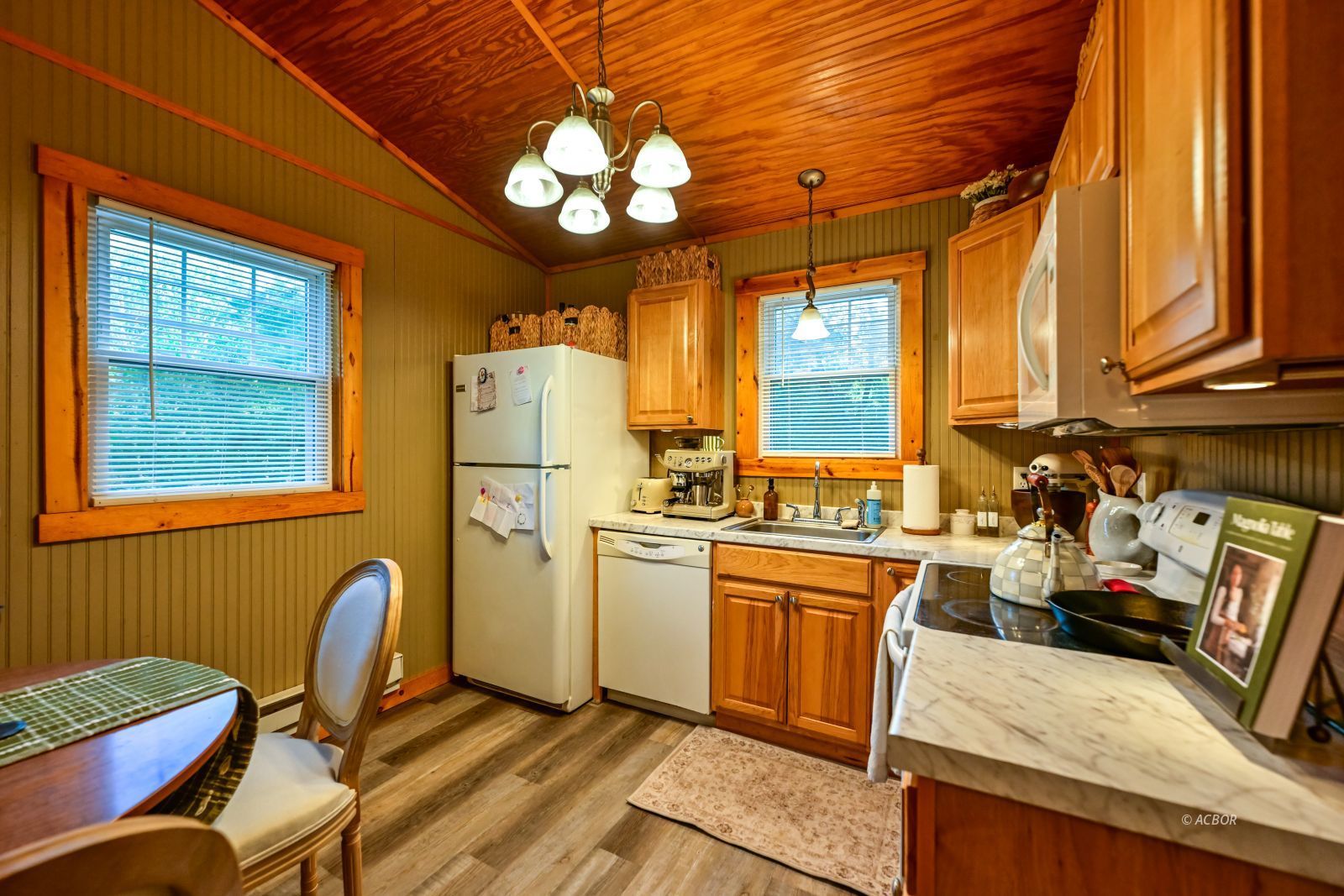 14510 Dutch Creek Rd Property Photo 7