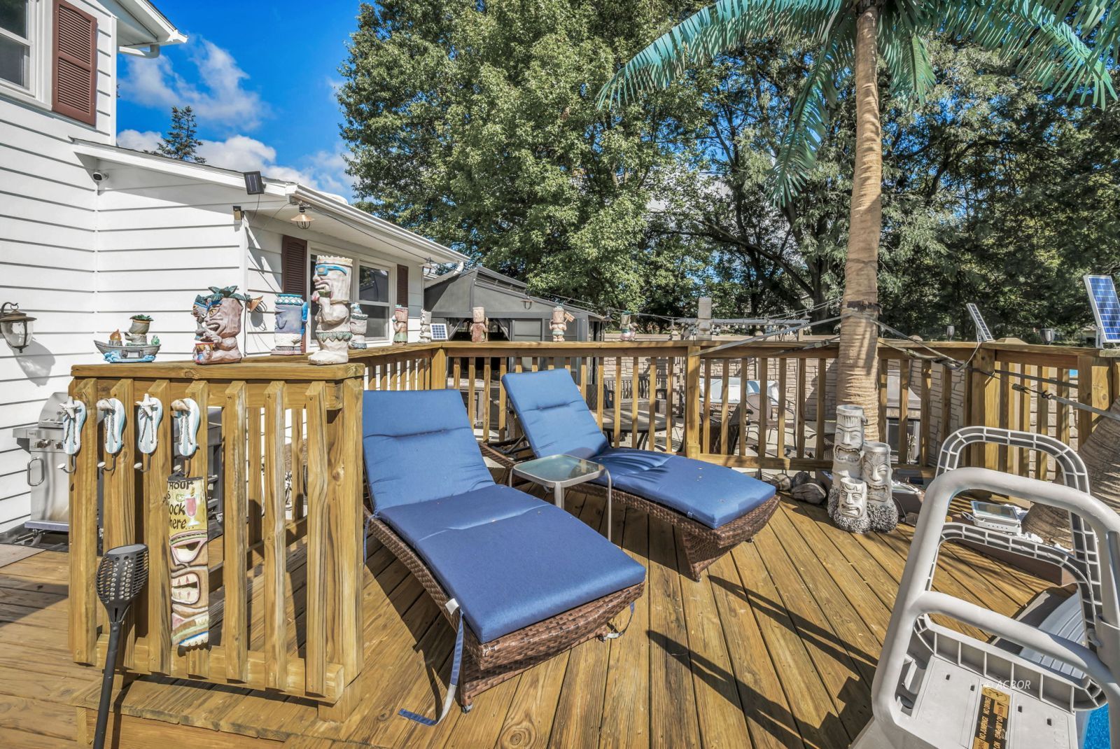 9037 Skypark Dr Property Photo 44