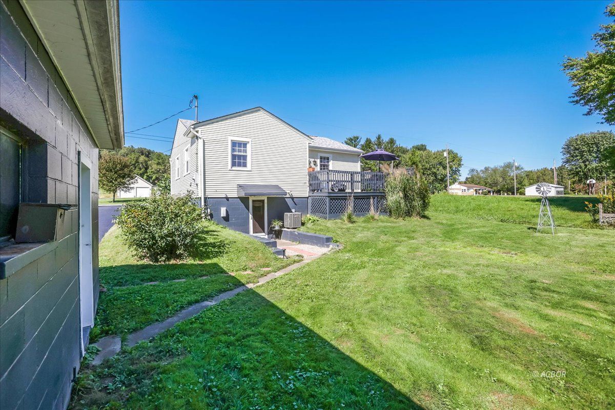 27265 Miller Rd Property Photo 42