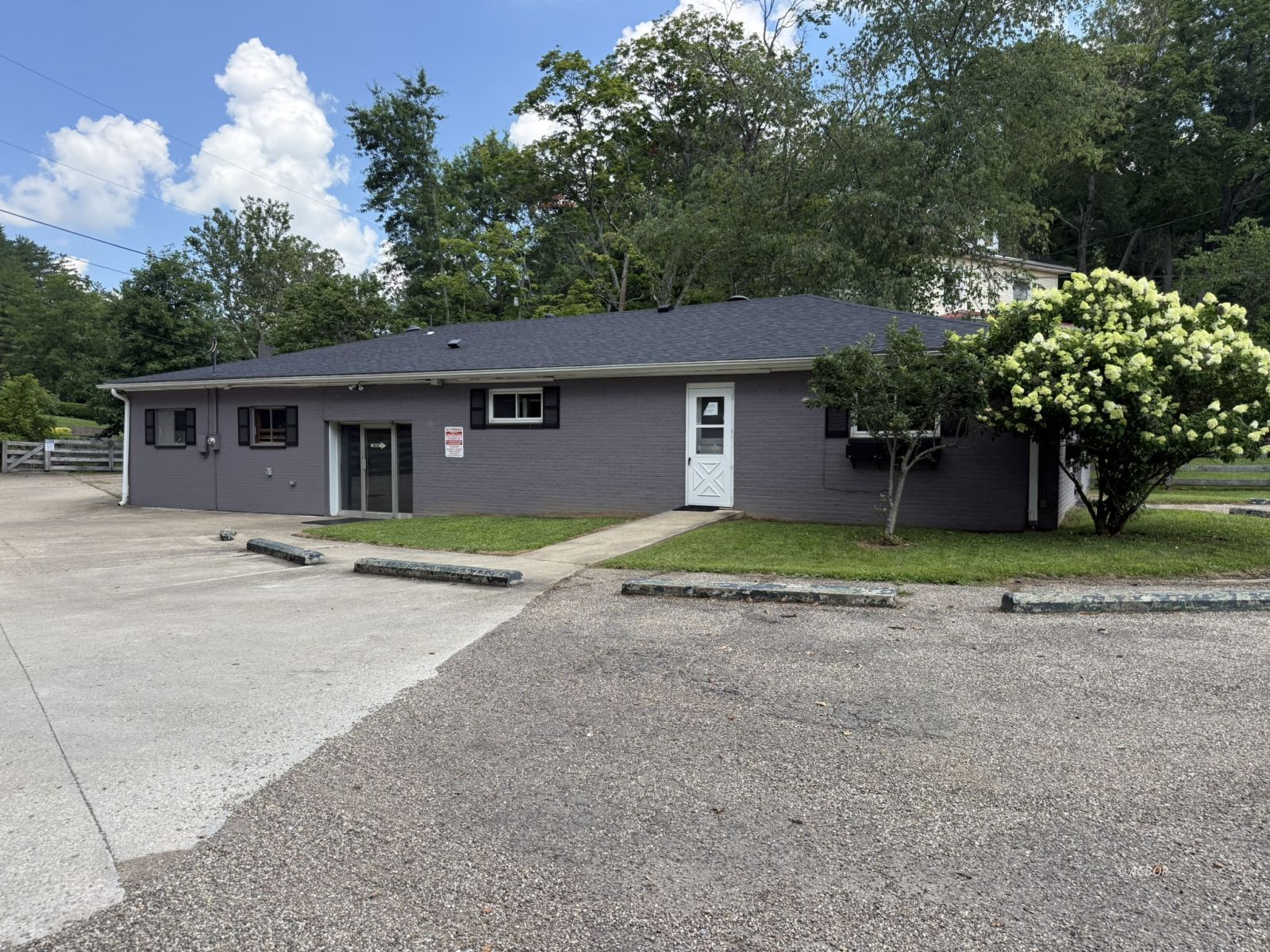 16 Pomeroy Rd Property Photo 2