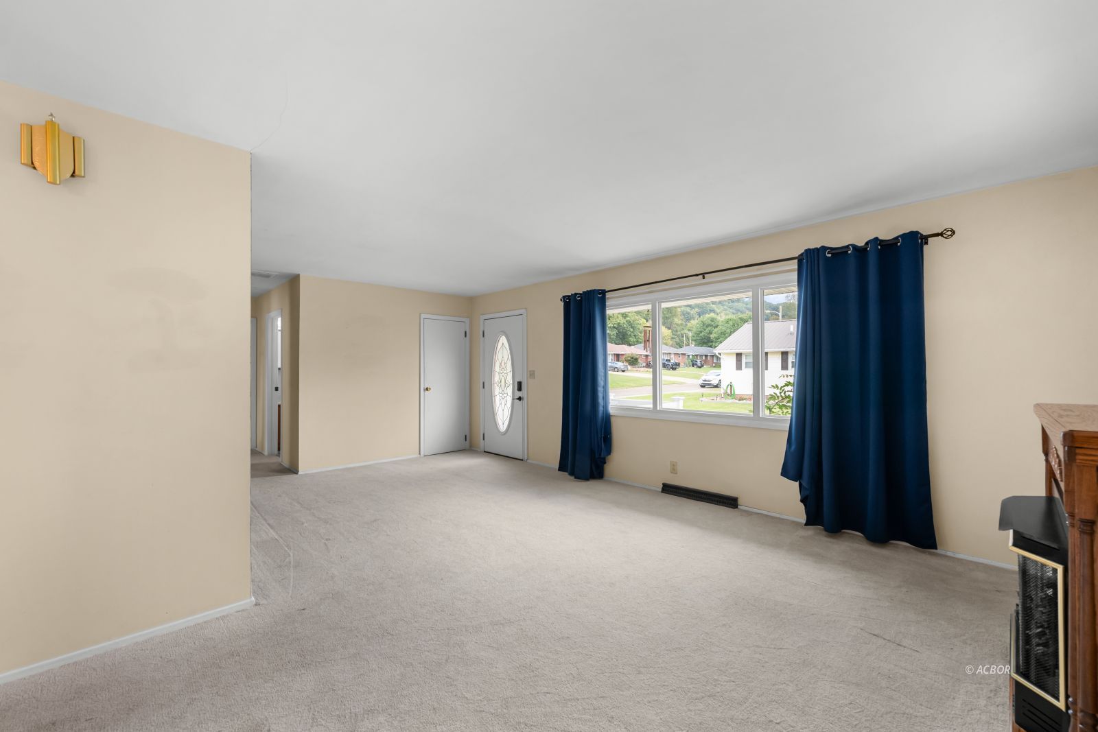129 Bastiani Dr Property Photo 7