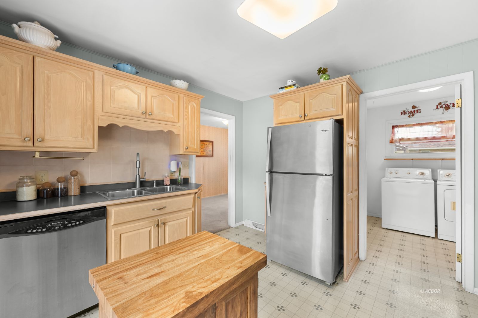 129 Bastiani Dr Property Photo 11