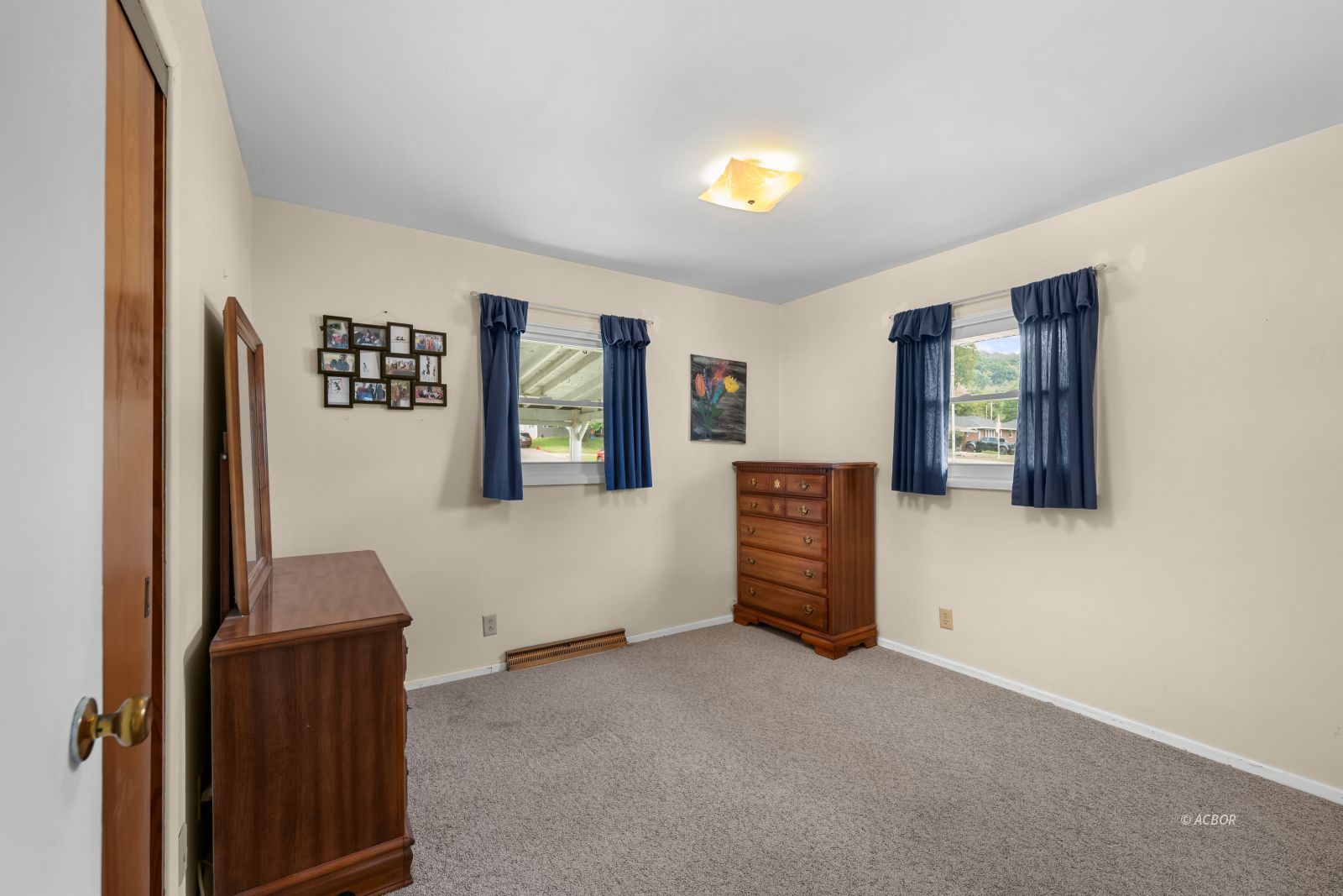 129 Bastiani Dr Property Photo 15