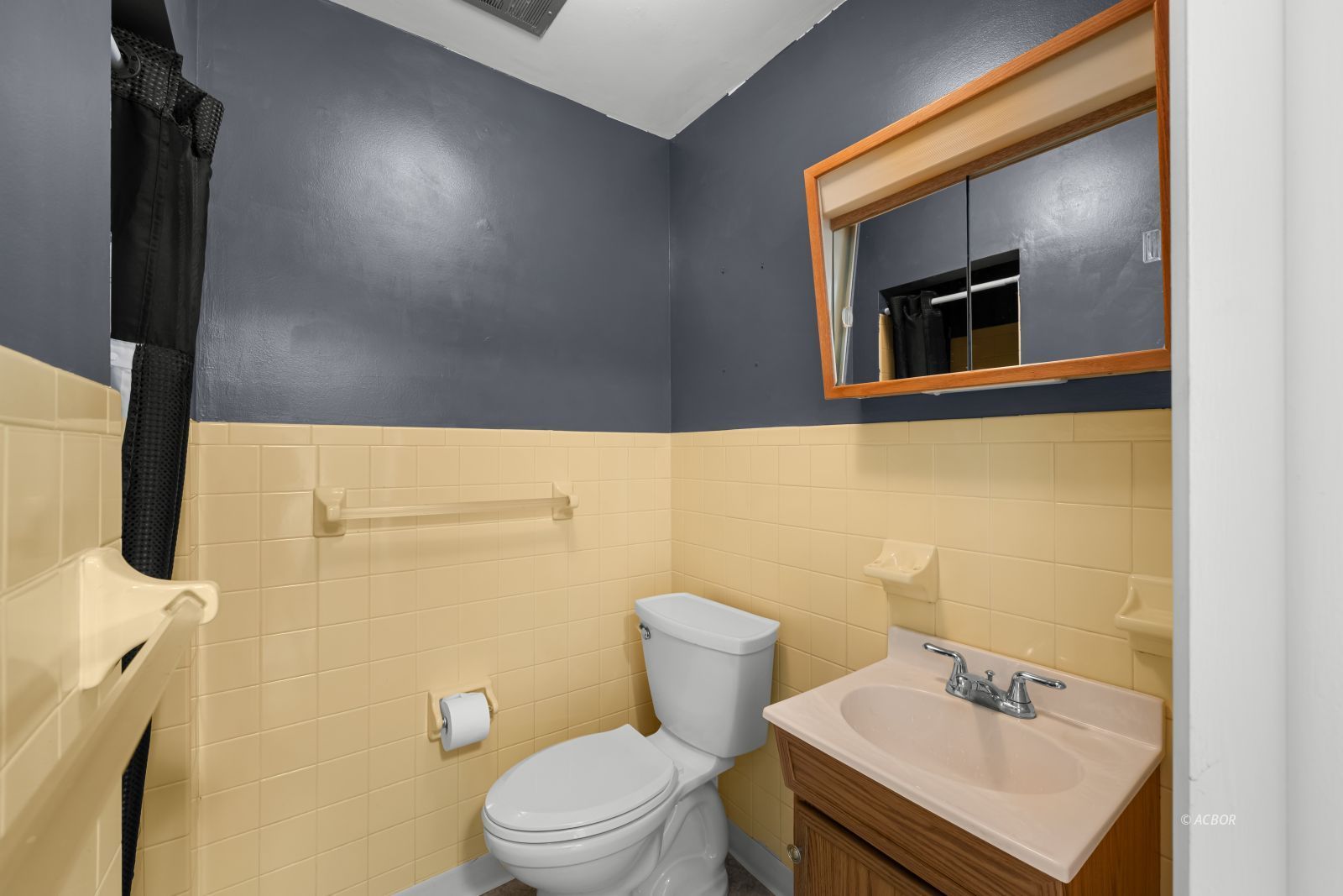129 Bastiani Dr Property Photo 17