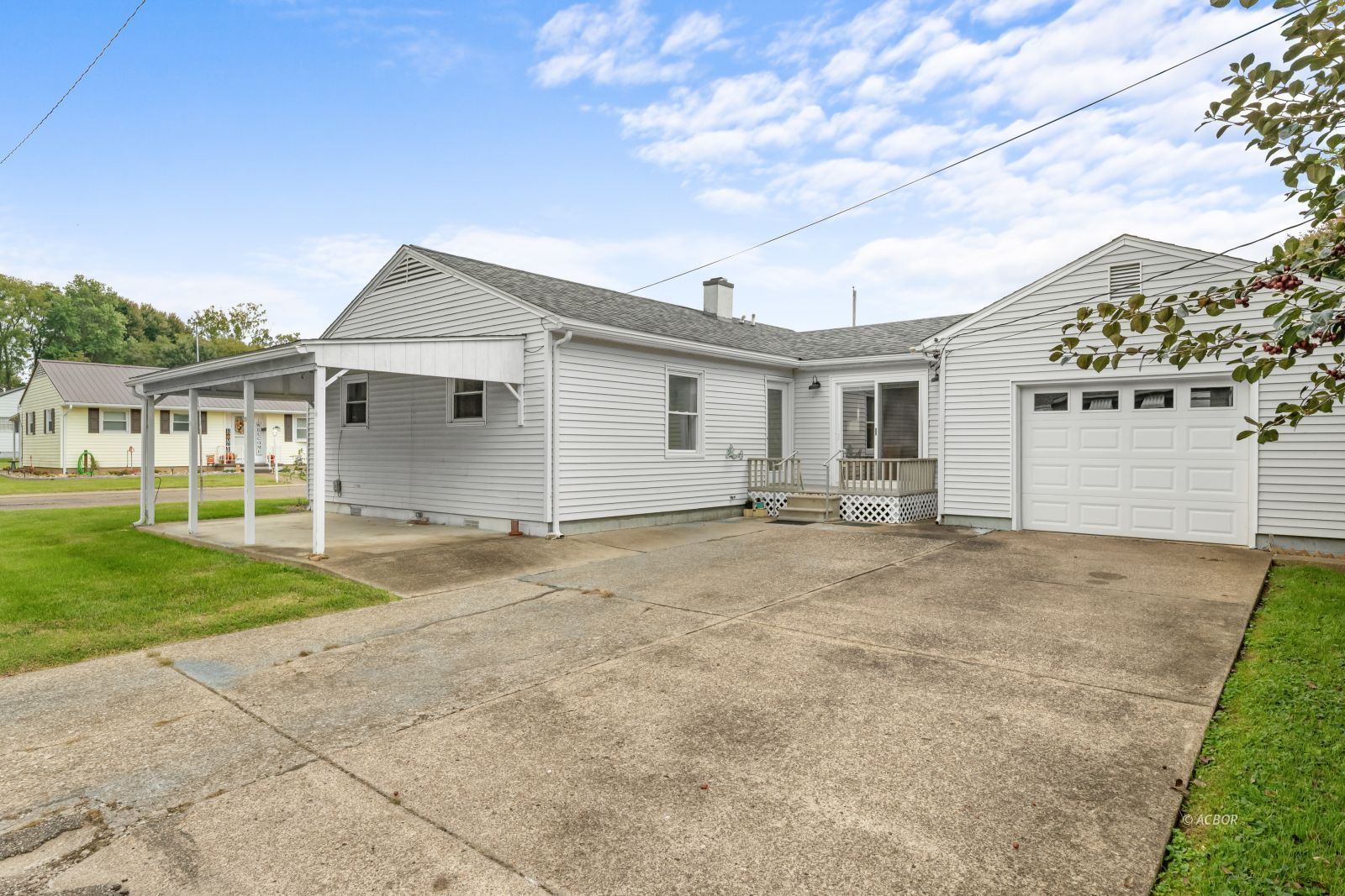 129 Bastiani Dr Property Photo 19