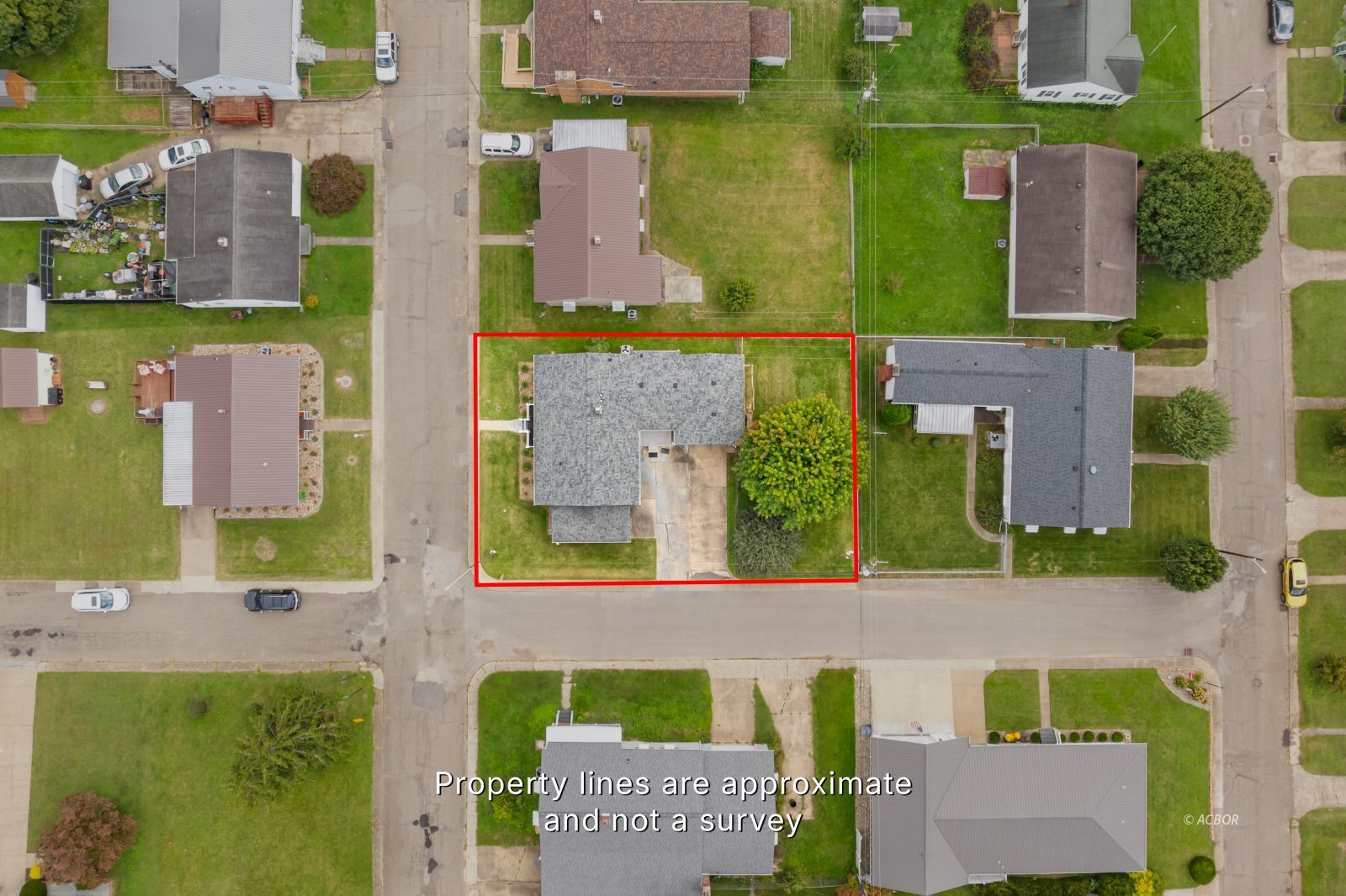 129 Bastiani Dr Property Photo 27