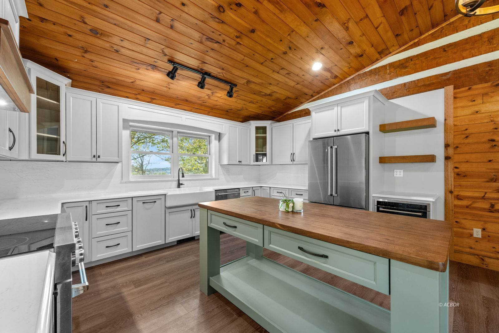 15500 Slab Road Property Photo 8