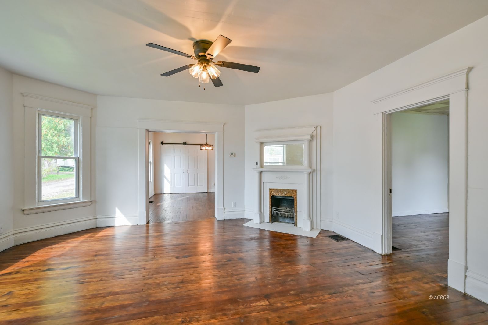 12 Ellis Ave Property Photo 7