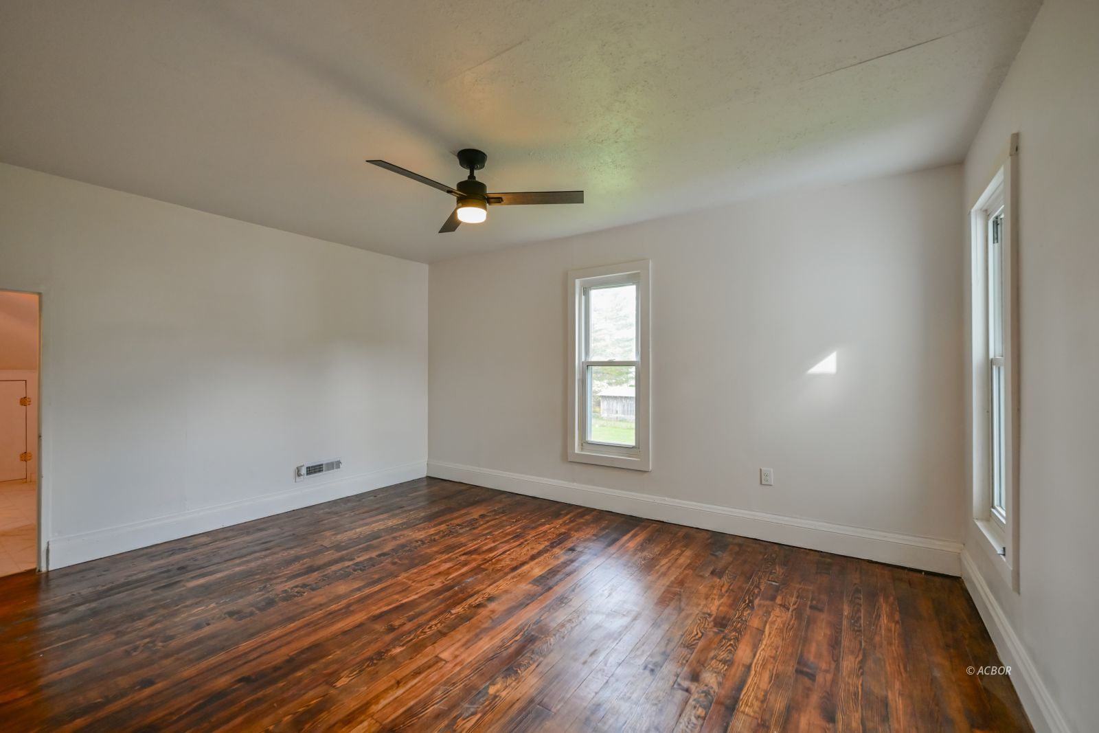12 Ellis Ave Property Photo 34