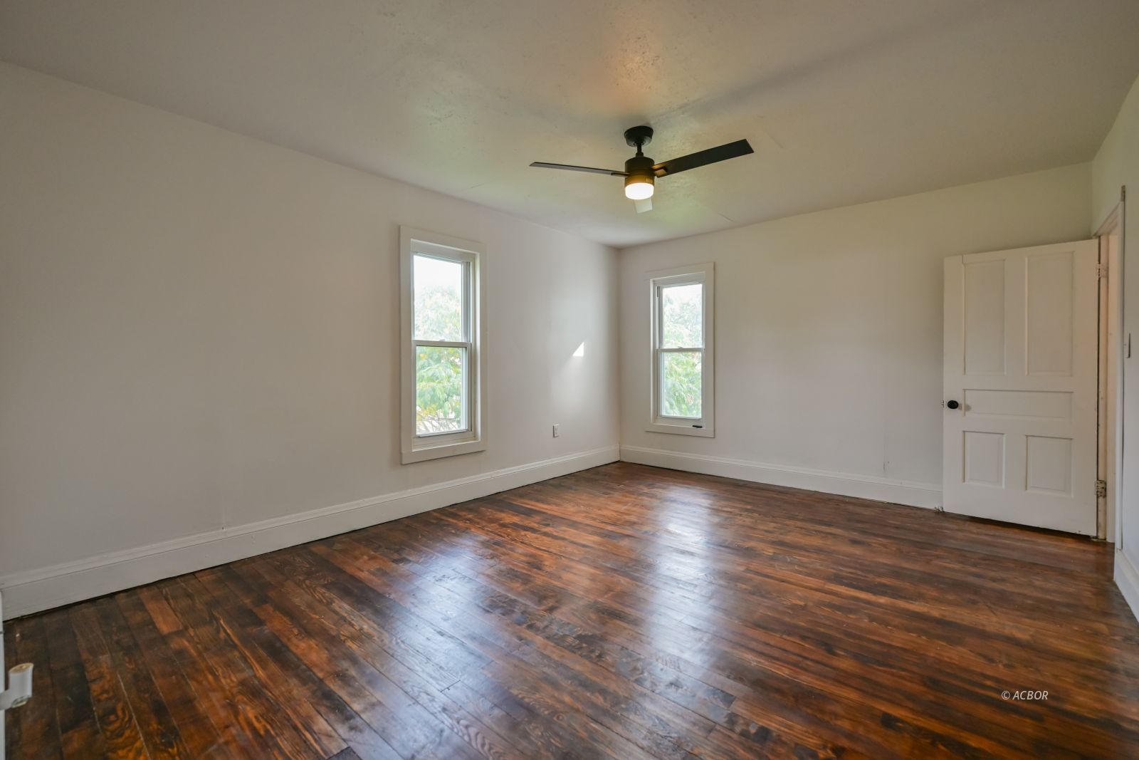 12 Ellis Ave Property Photo 35