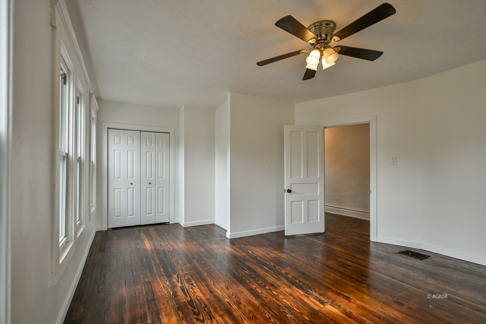 12 Ellis Ave Property Photo 42