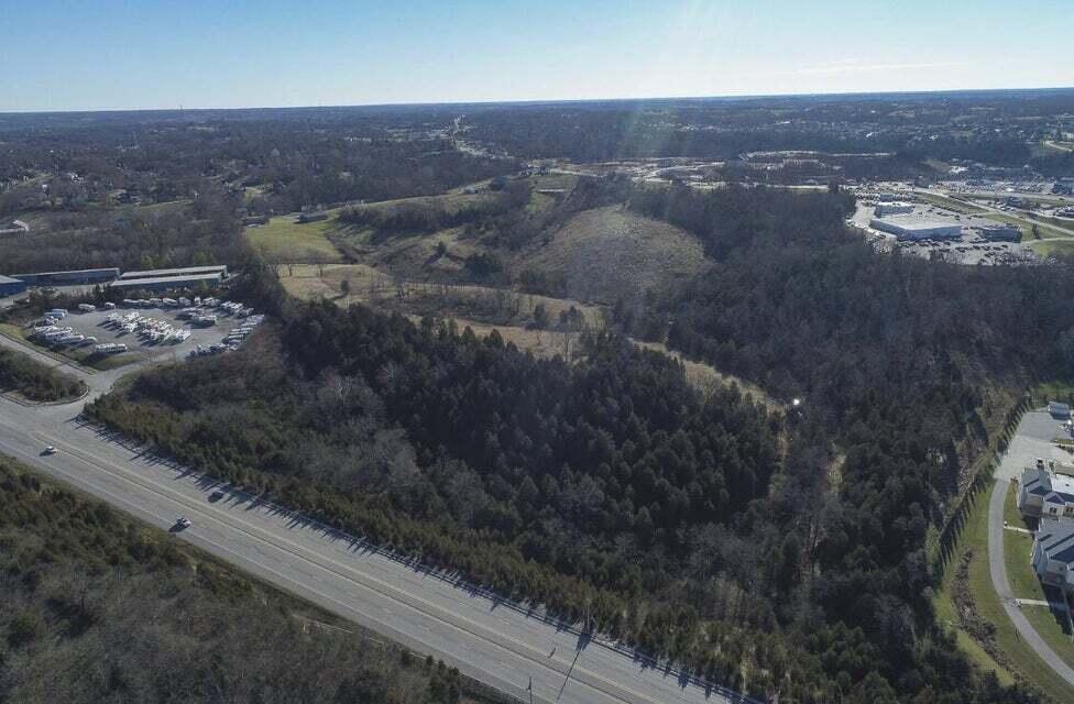 12 Enzweiler Road Property Photo 10
