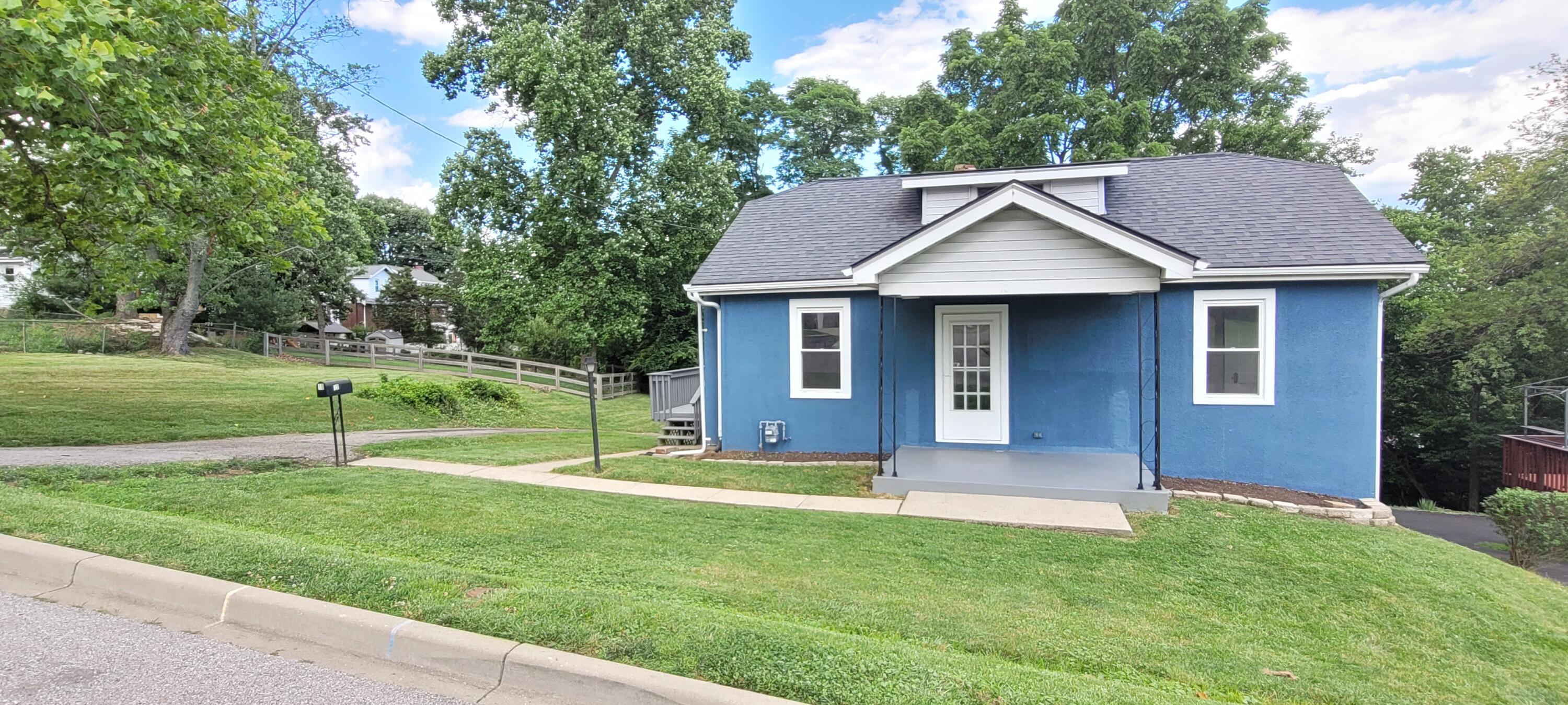 10 Cliffview Avenue Property Photo 1