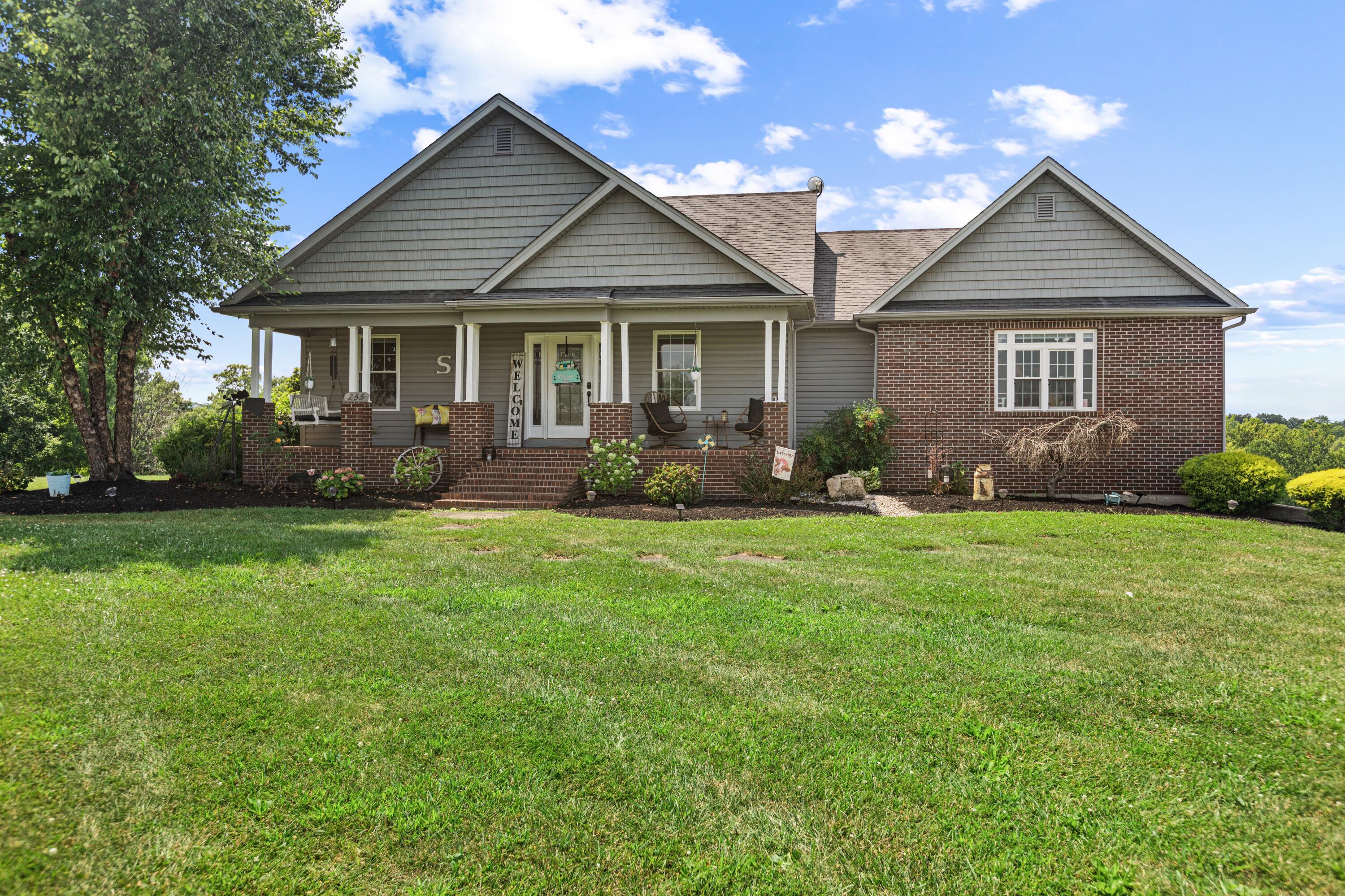 255 Squiresville Road Property Photo 2