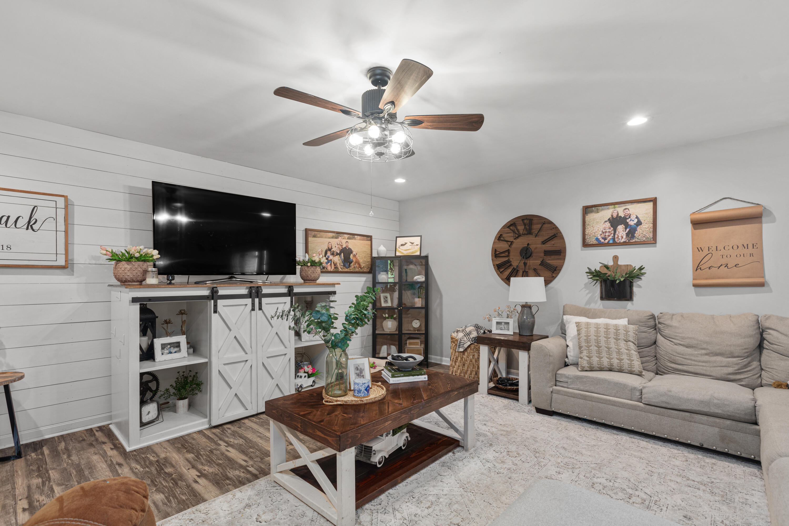 255 Squiresville Road Property Photo 6