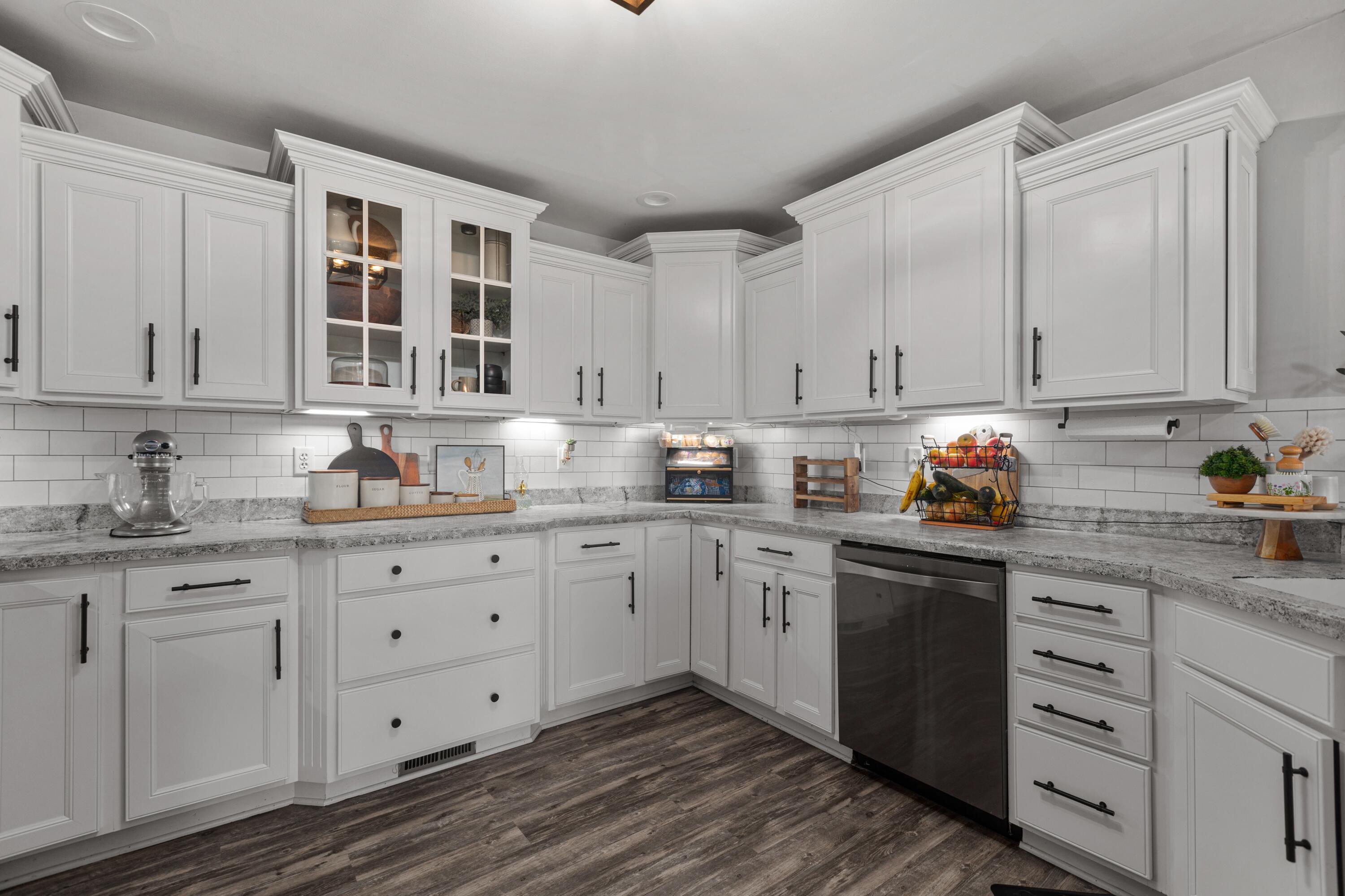 255 Squiresville Road Property Photo 11