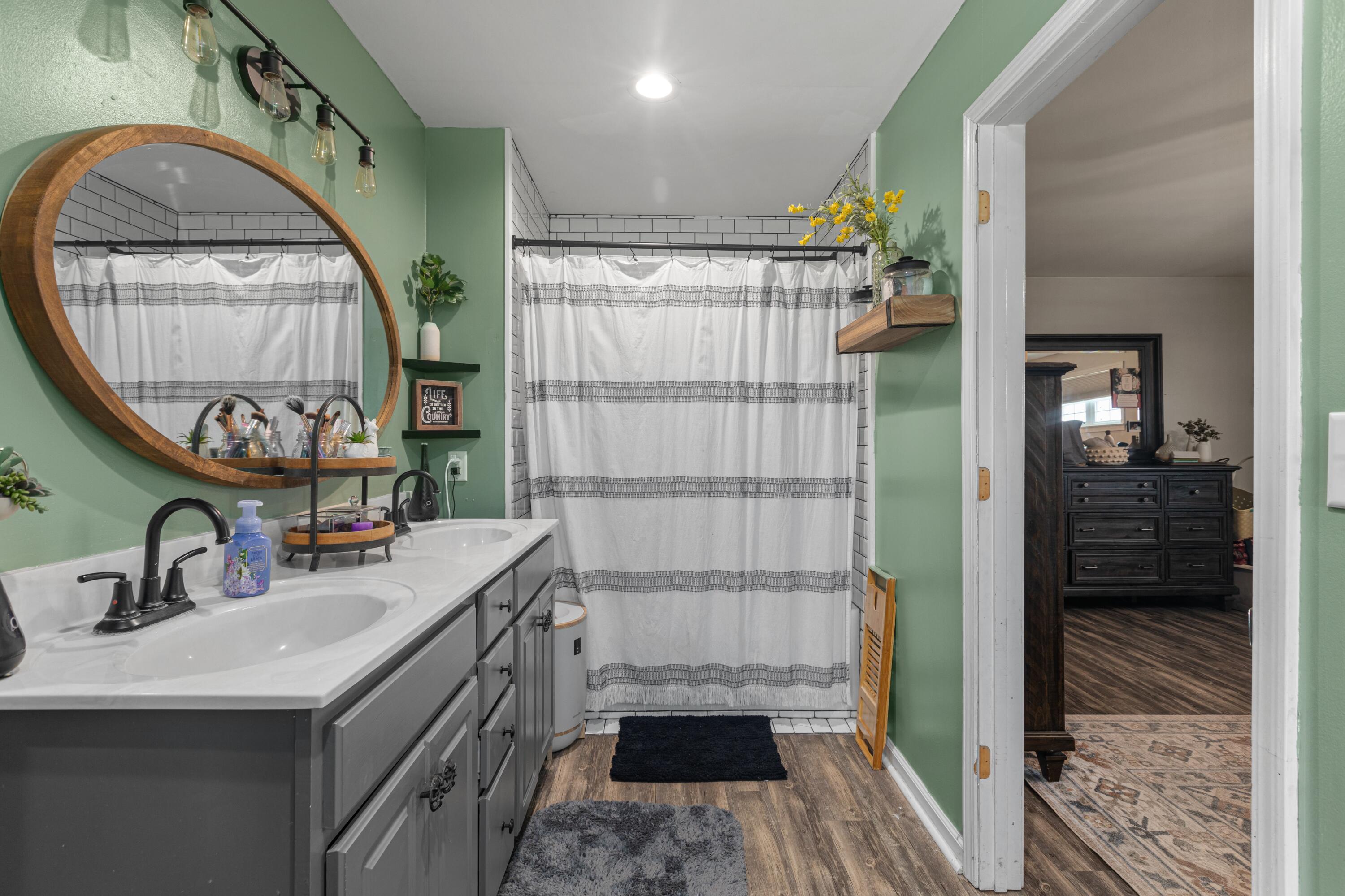 255 Squiresville Road Property Photo 17