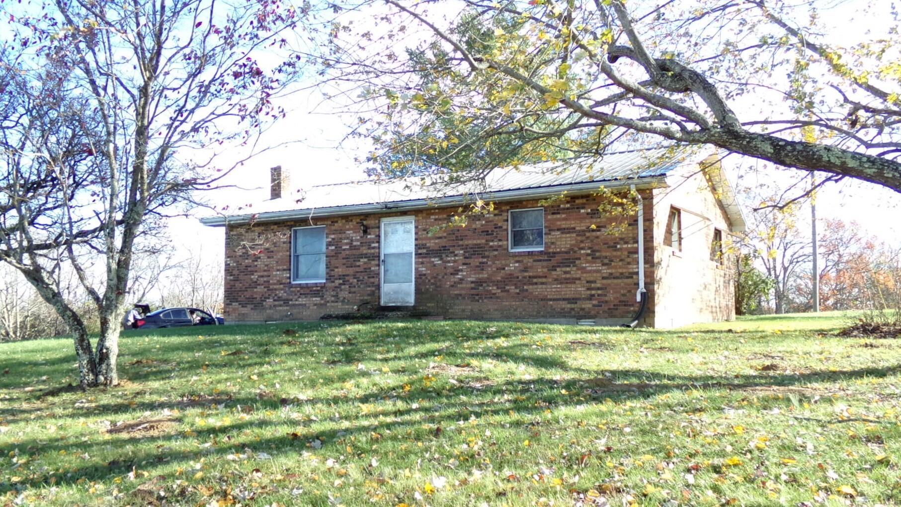 3655 Squiresville Road Property Photo 1
