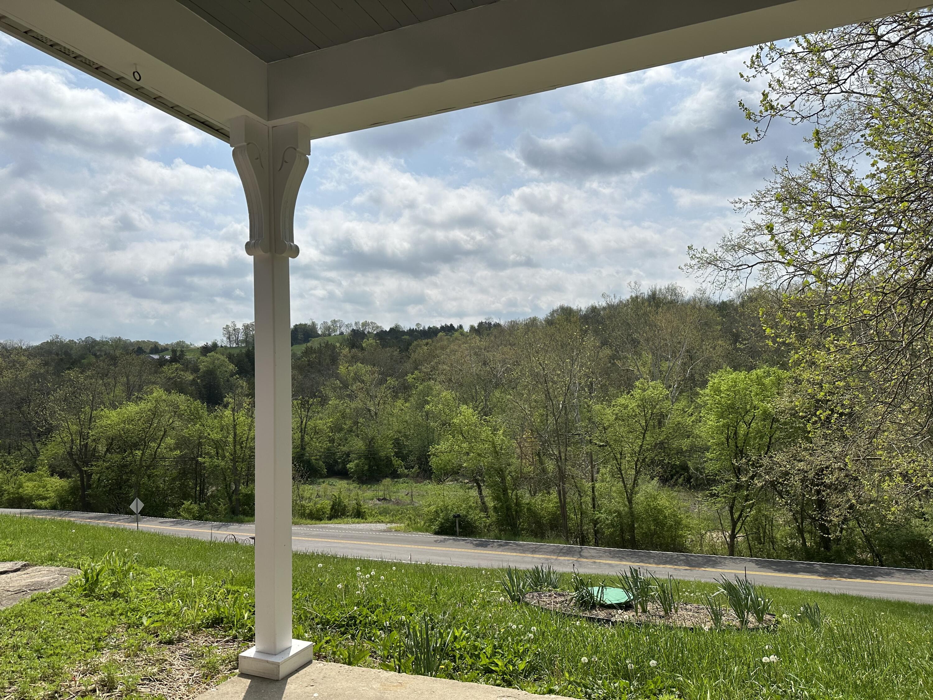 10721 Flagg Springs Pike Property Photo