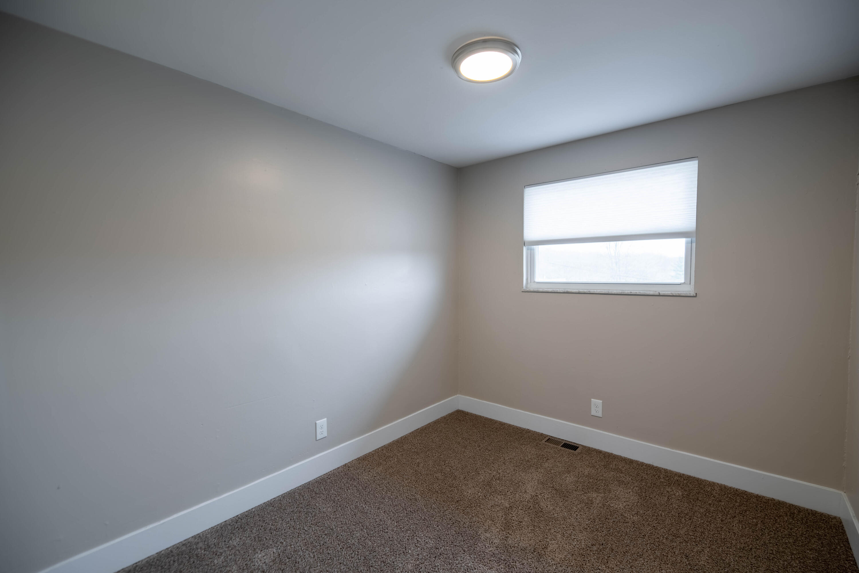 10 Valleyview Circle Property Photo 14