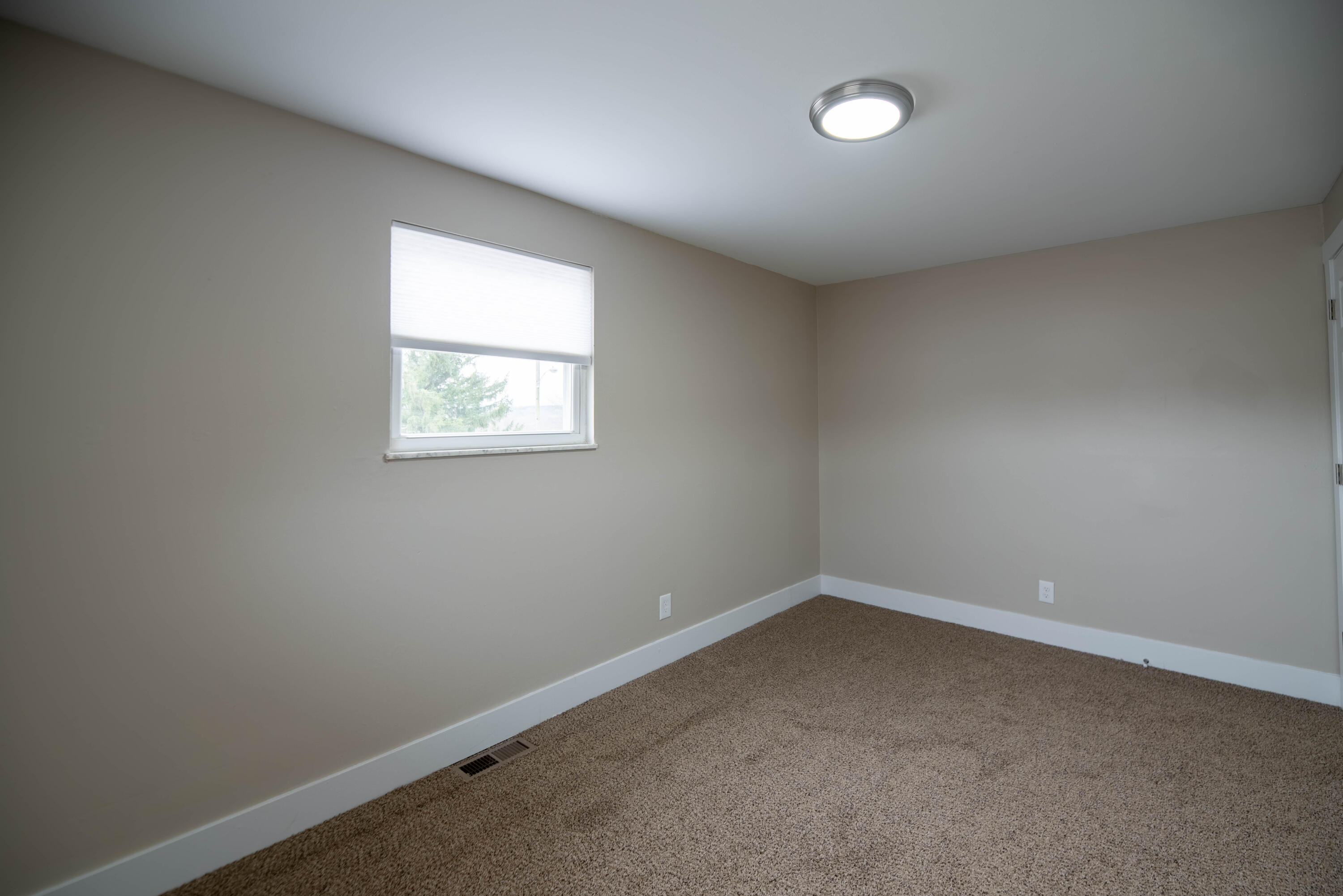 10 Valleyview Circle Property Photo 18