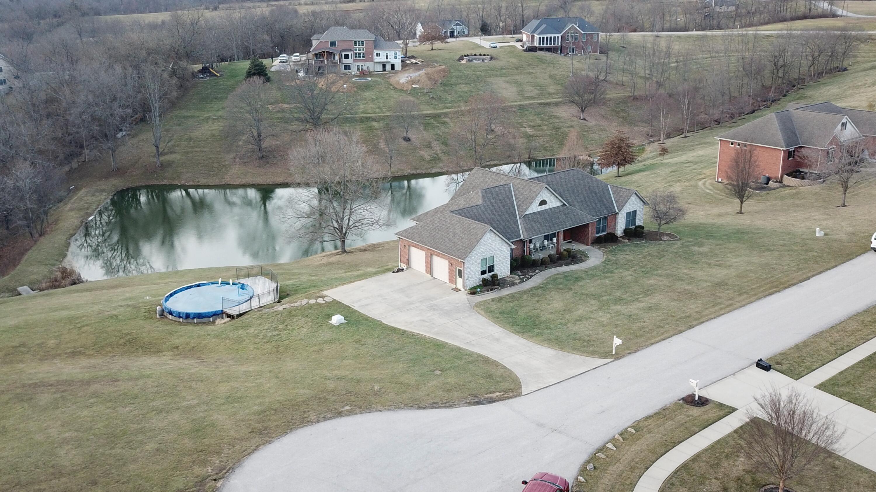 8664 Roth Farm Lane Property Photo 6