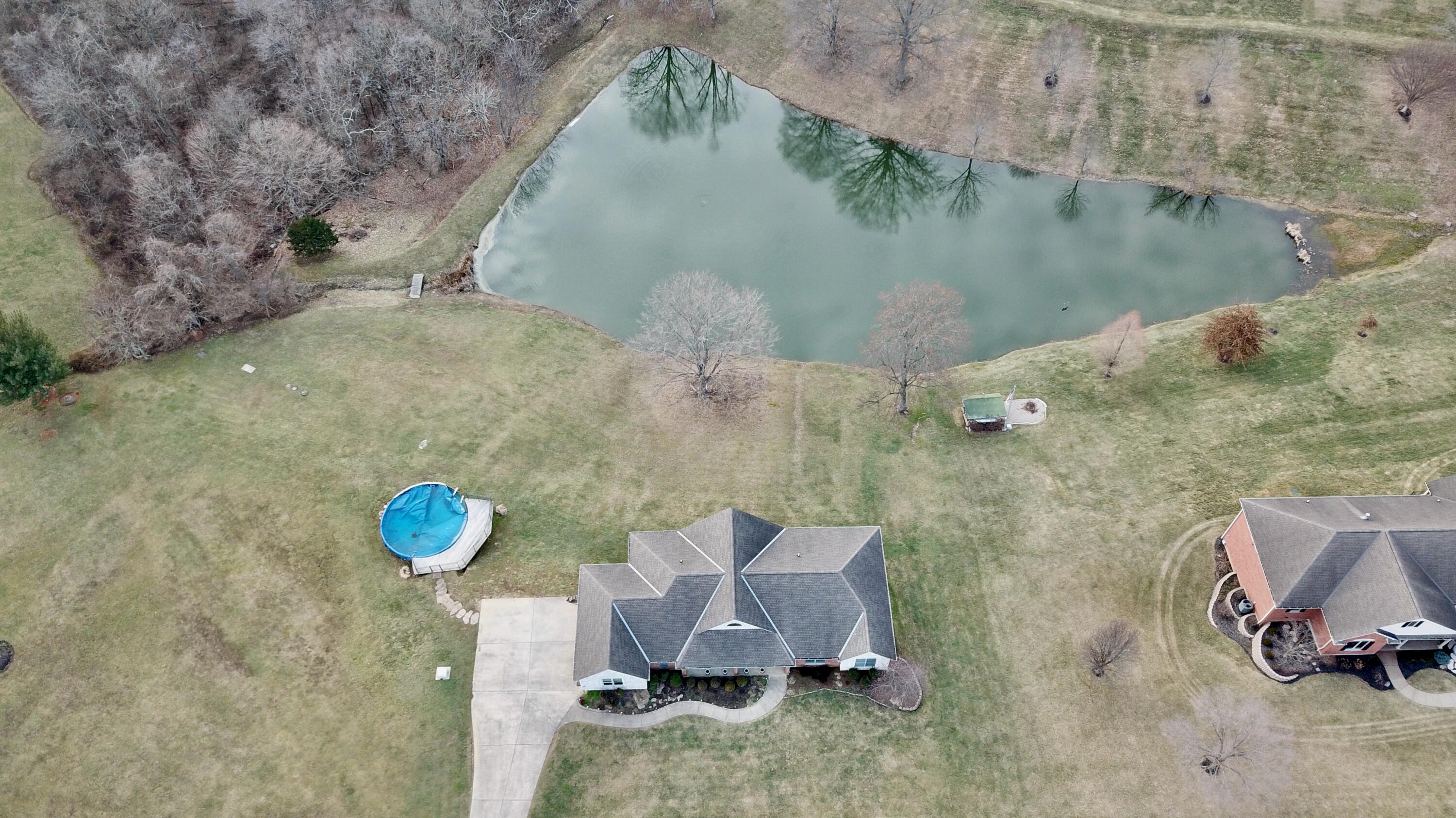 8664 Roth Farm Lane Property Photo 7