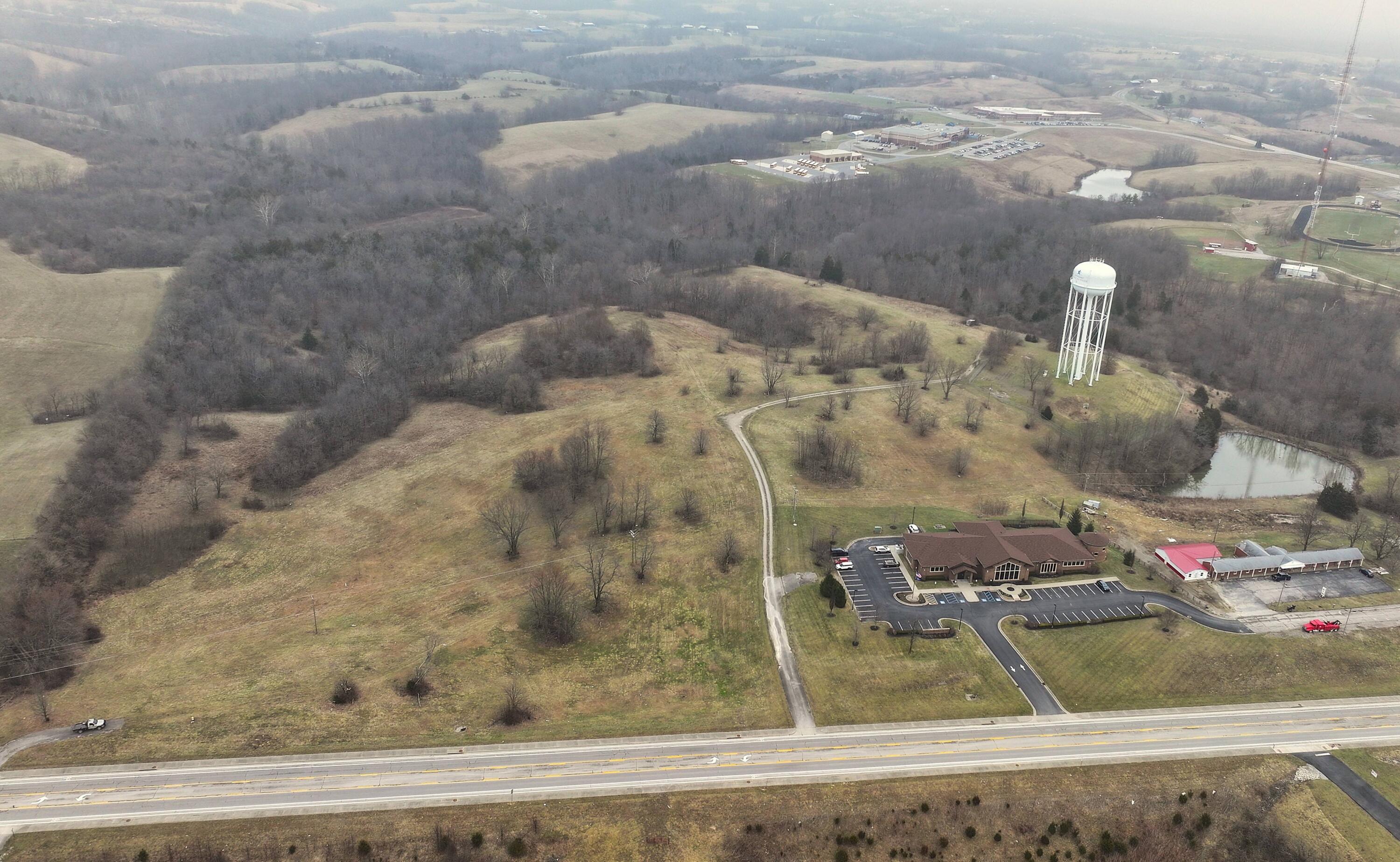 1350 Hwy 22 East Property Photo