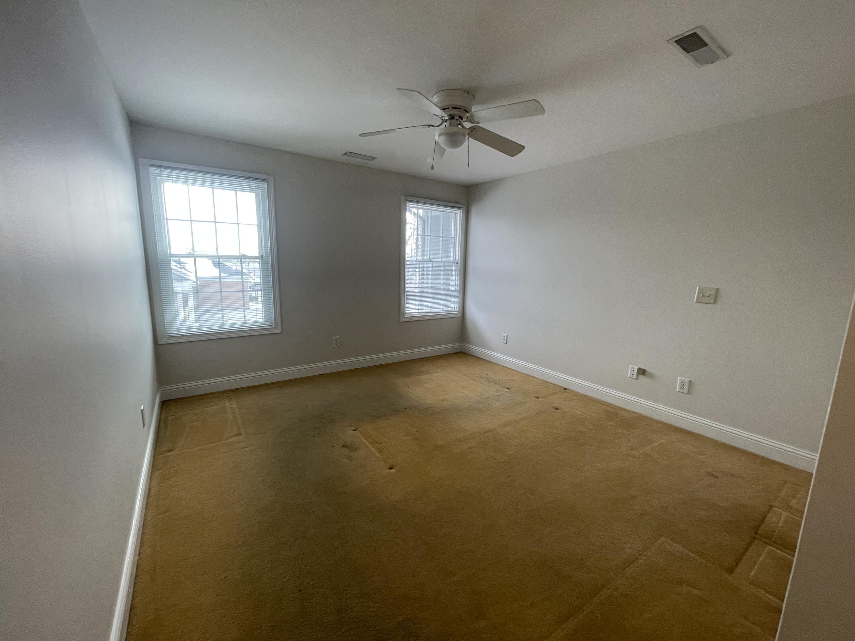 467 Erlanger Road, 1-5; 7-14 Property Photo 30