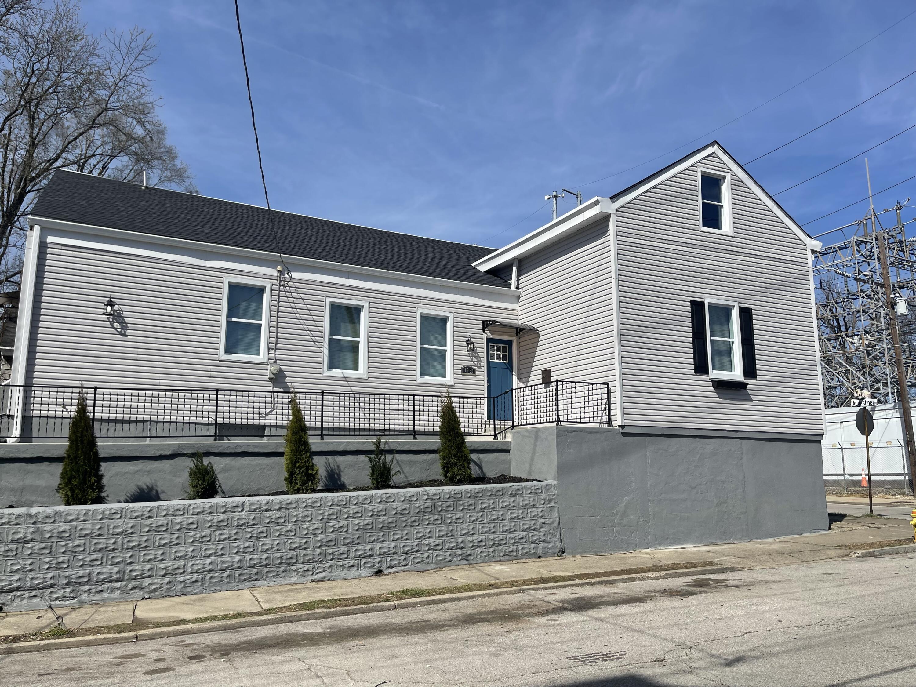 1951 Augustine Avenue Property Photo 1