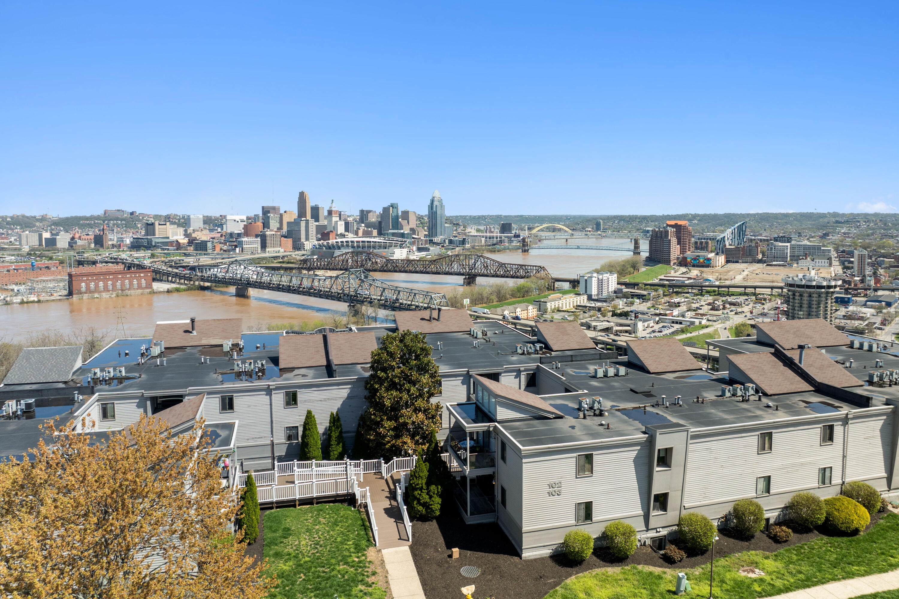 103 Winding Way, B Property Photo 1