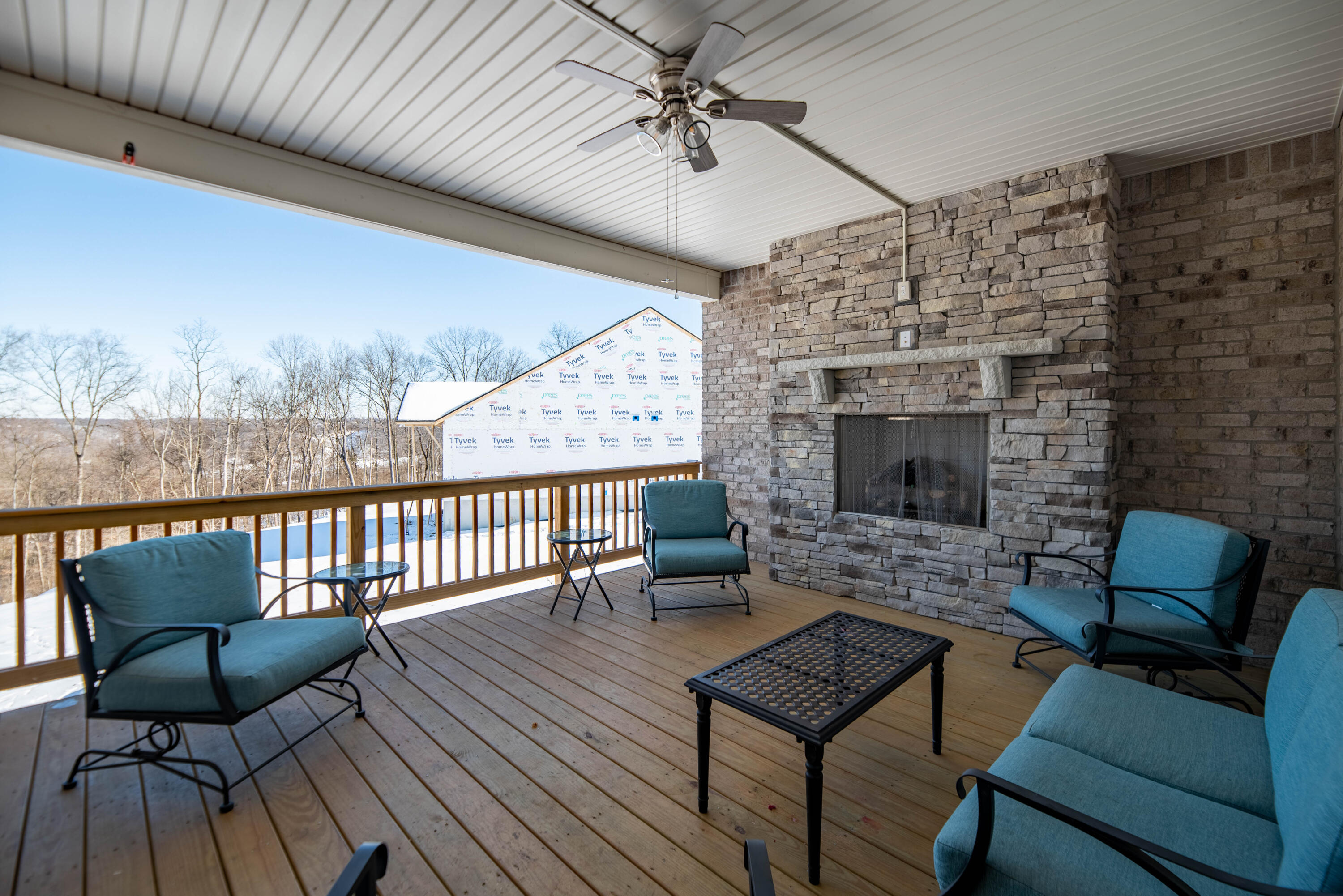 3852 Sherbourne Drive Property Photo 8