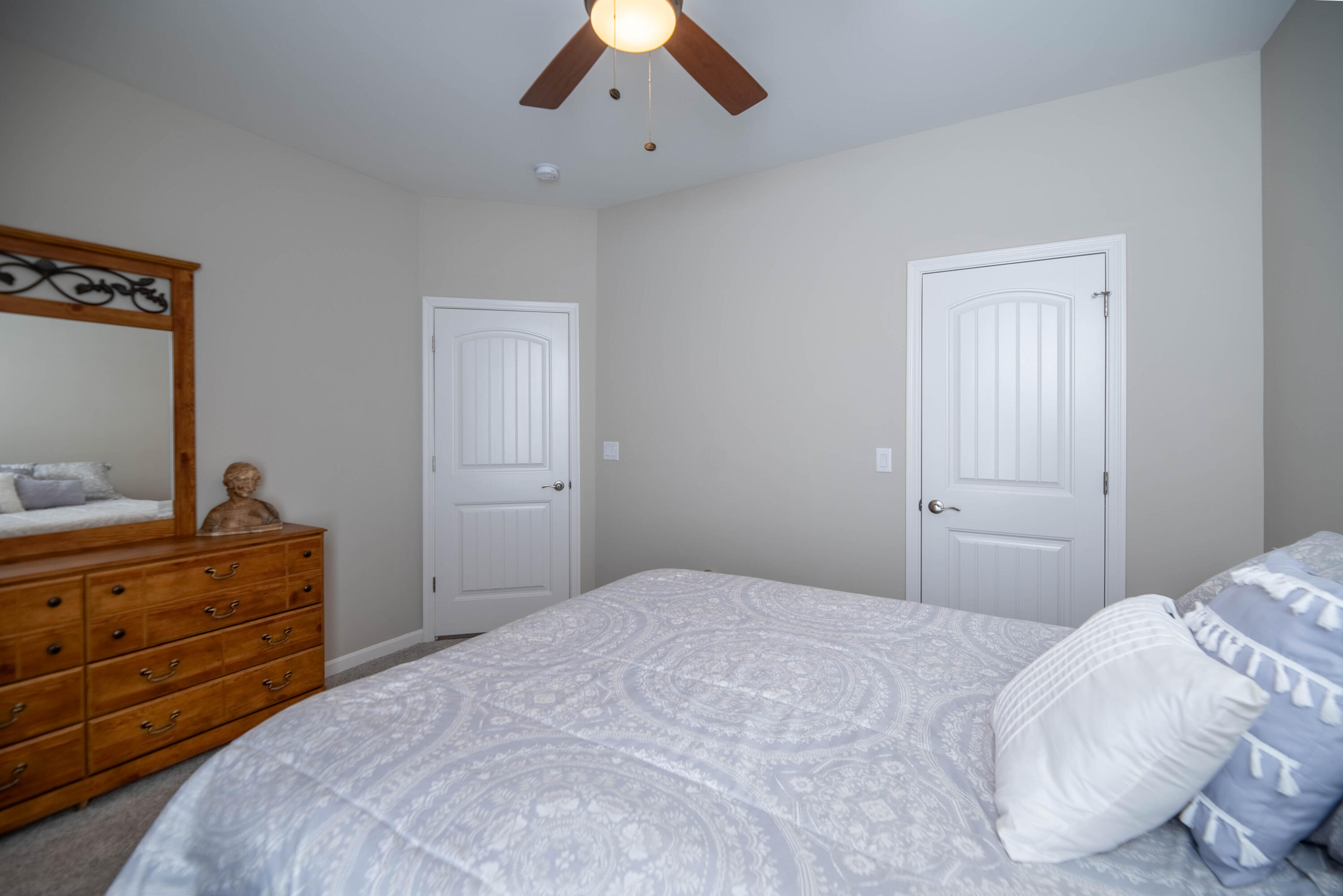 3852 Sherbourne Drive Property Photo 22