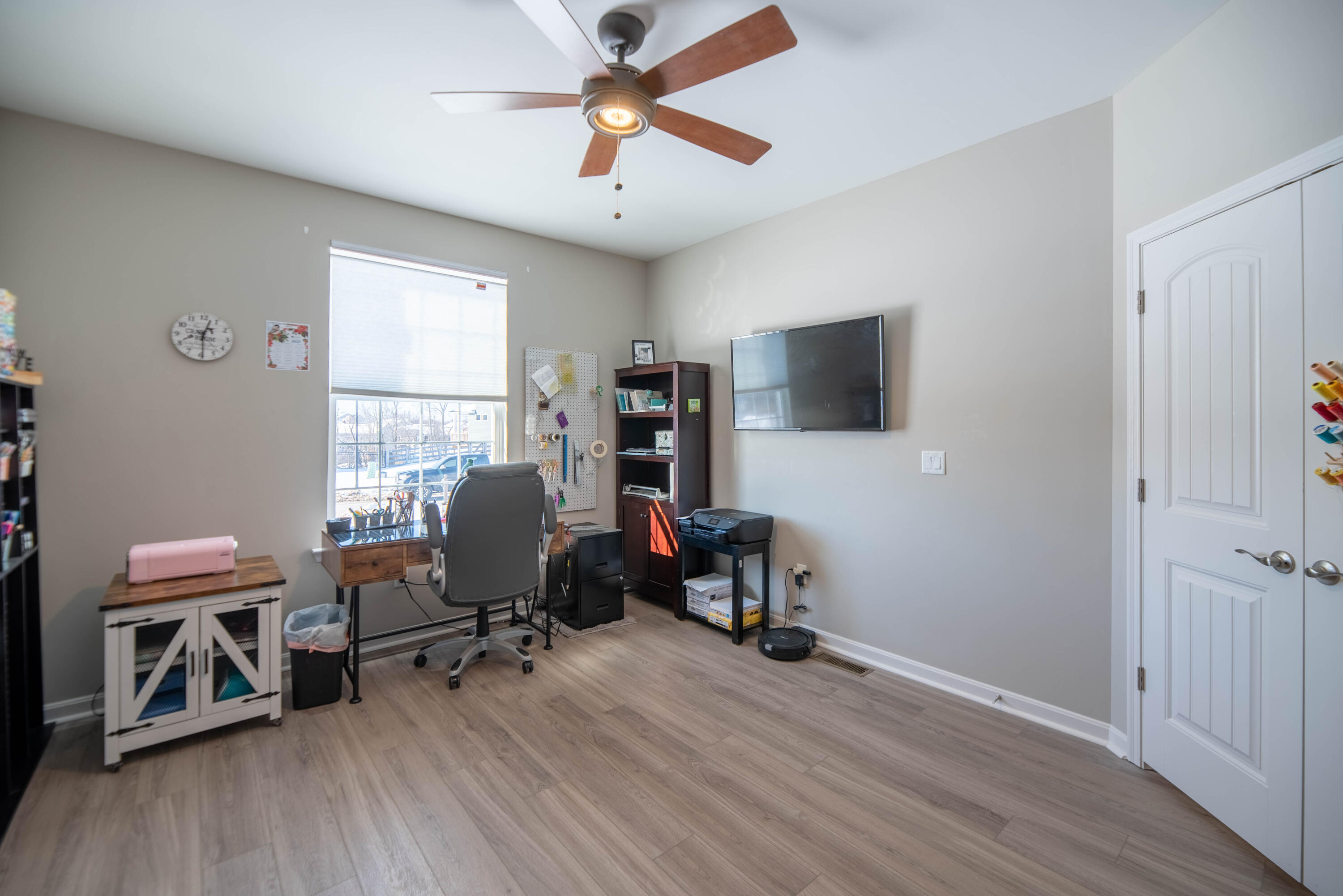 3852 Sherbourne Drive Property Photo 24
