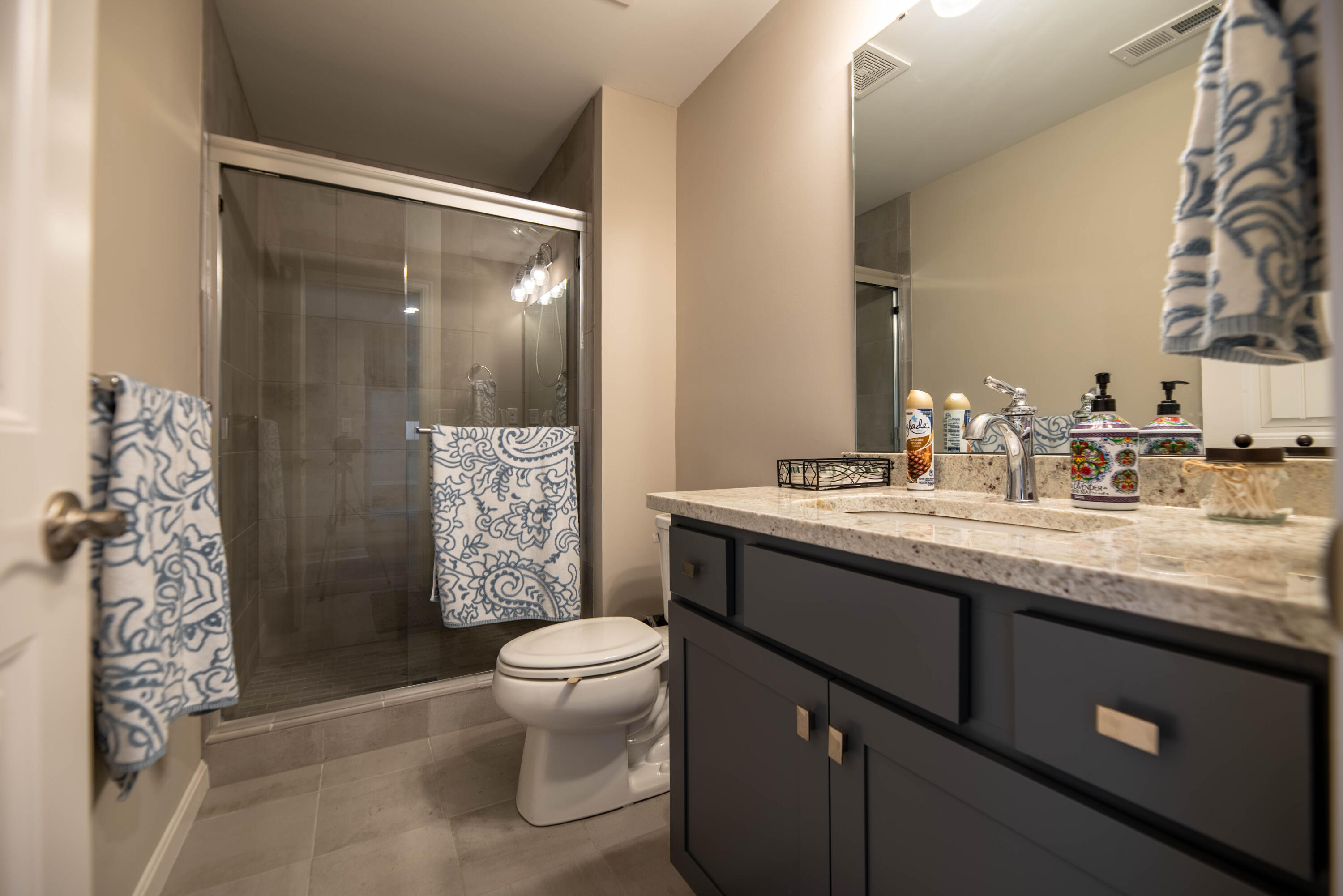 3852 Sherbourne Drive Property Photo 34