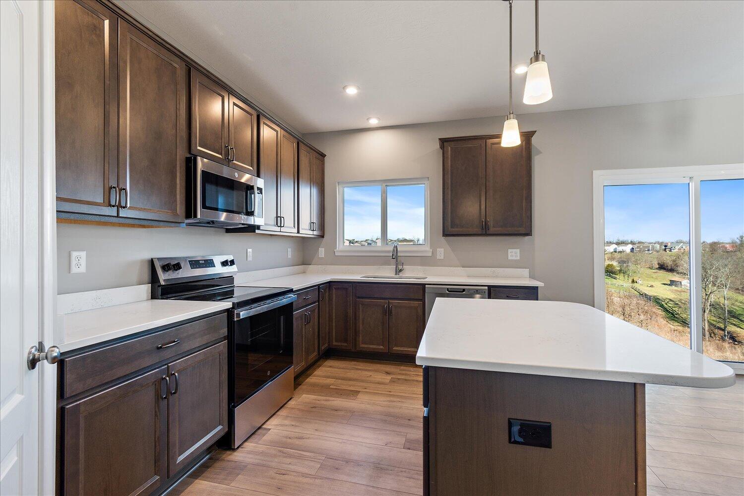 1368 Independence Road Property Photo 5