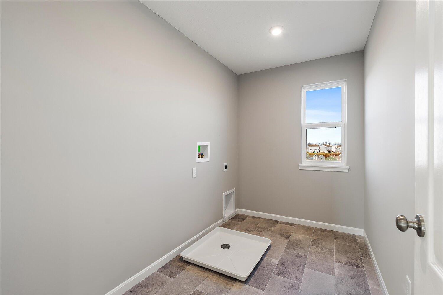 1368 Independence Road Property Photo 28