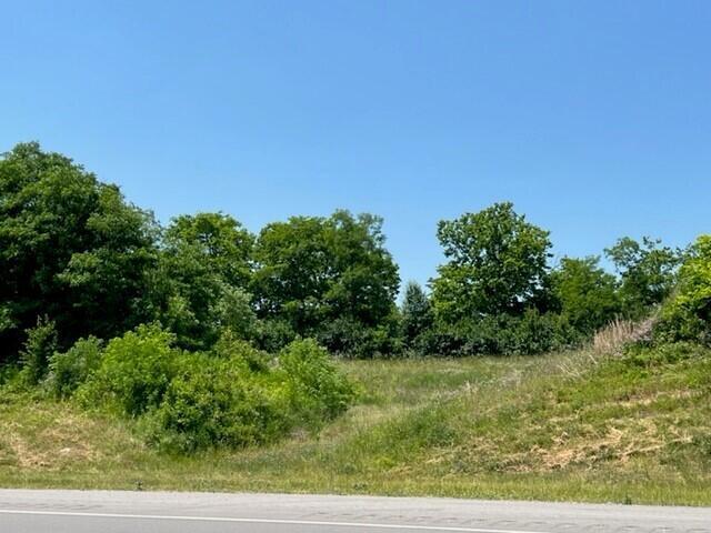 129 S Main Street Property Photo 5