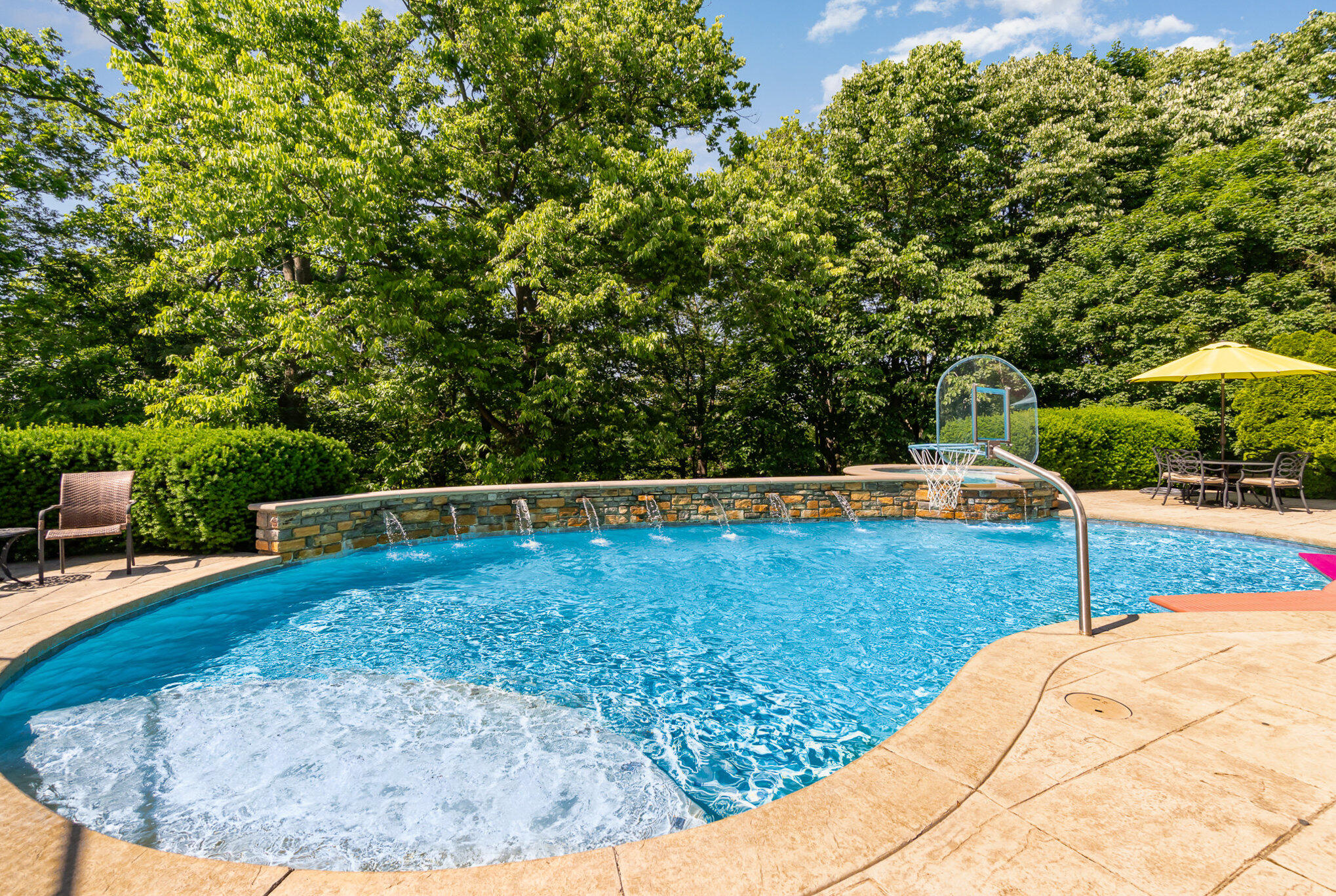 2090 Edenderry Drive Property Photo 43