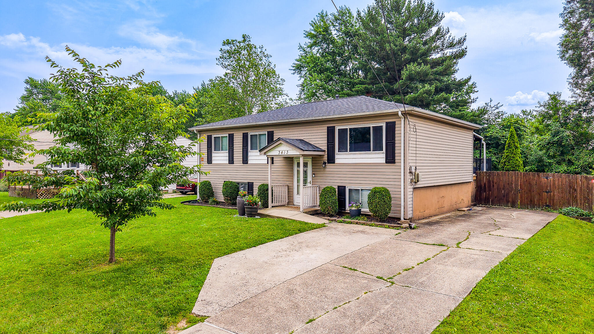 3413 Spruce Tree Lane Property Photo 1