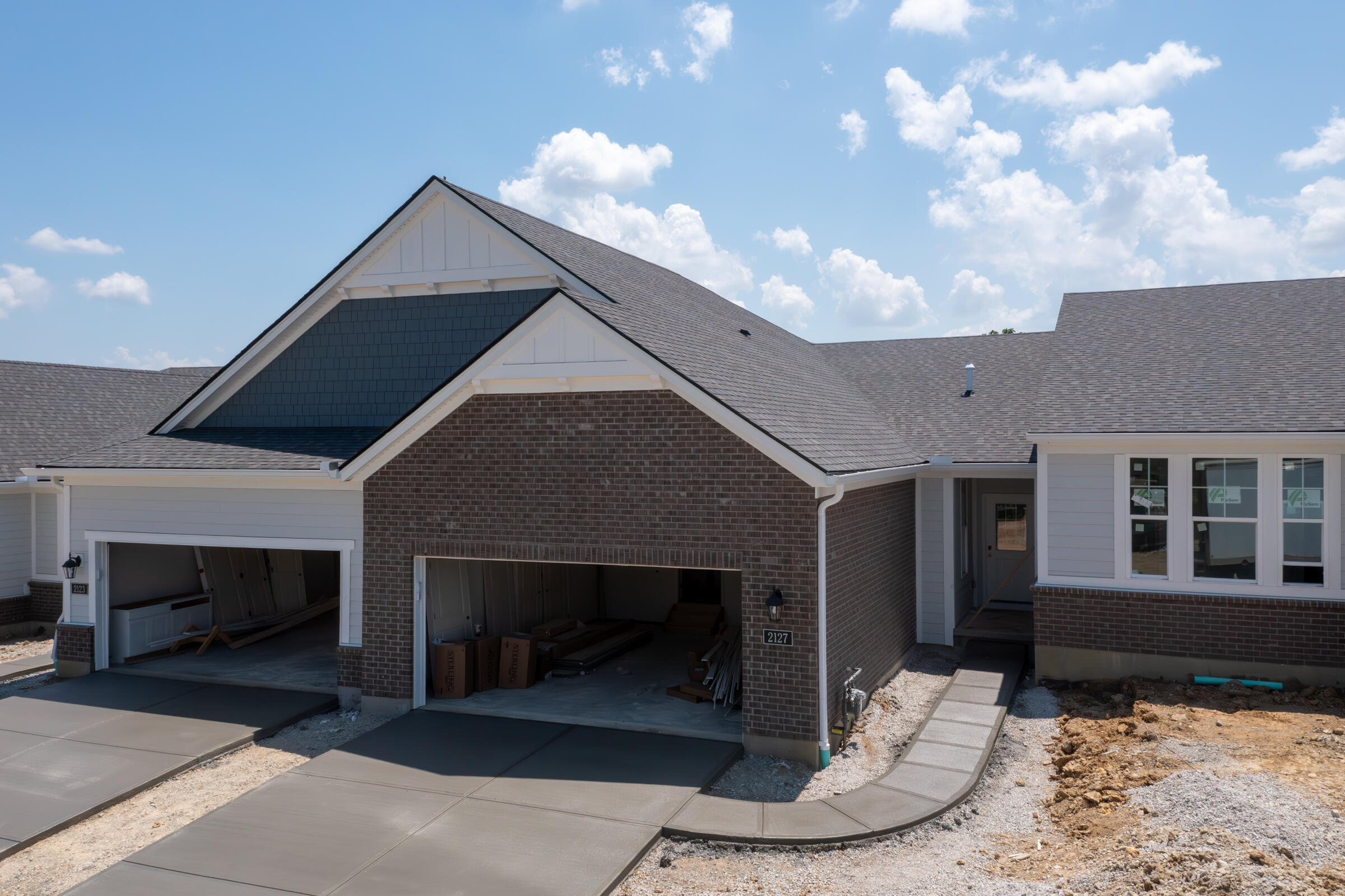 2127 Ridgeline Drive Property Photo 1