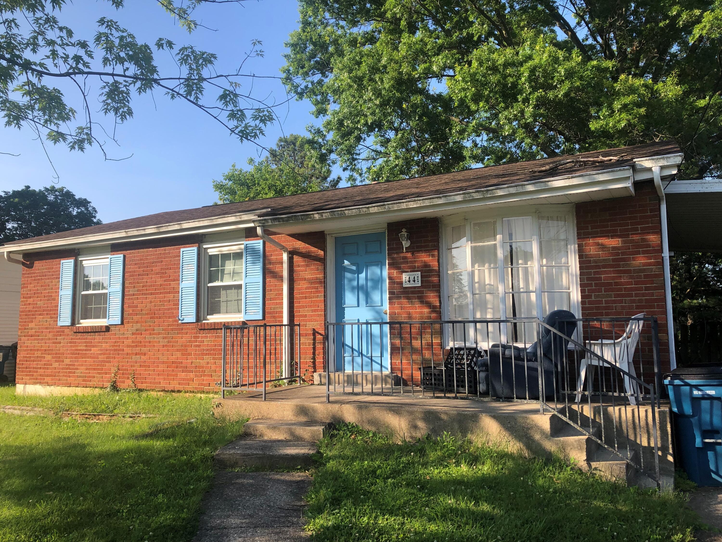 44 Lexington Drive Property Photo 1