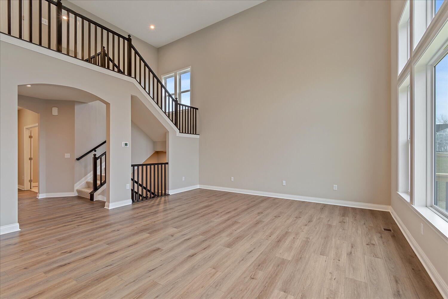 2442 Lillywood Way Property Photo 12