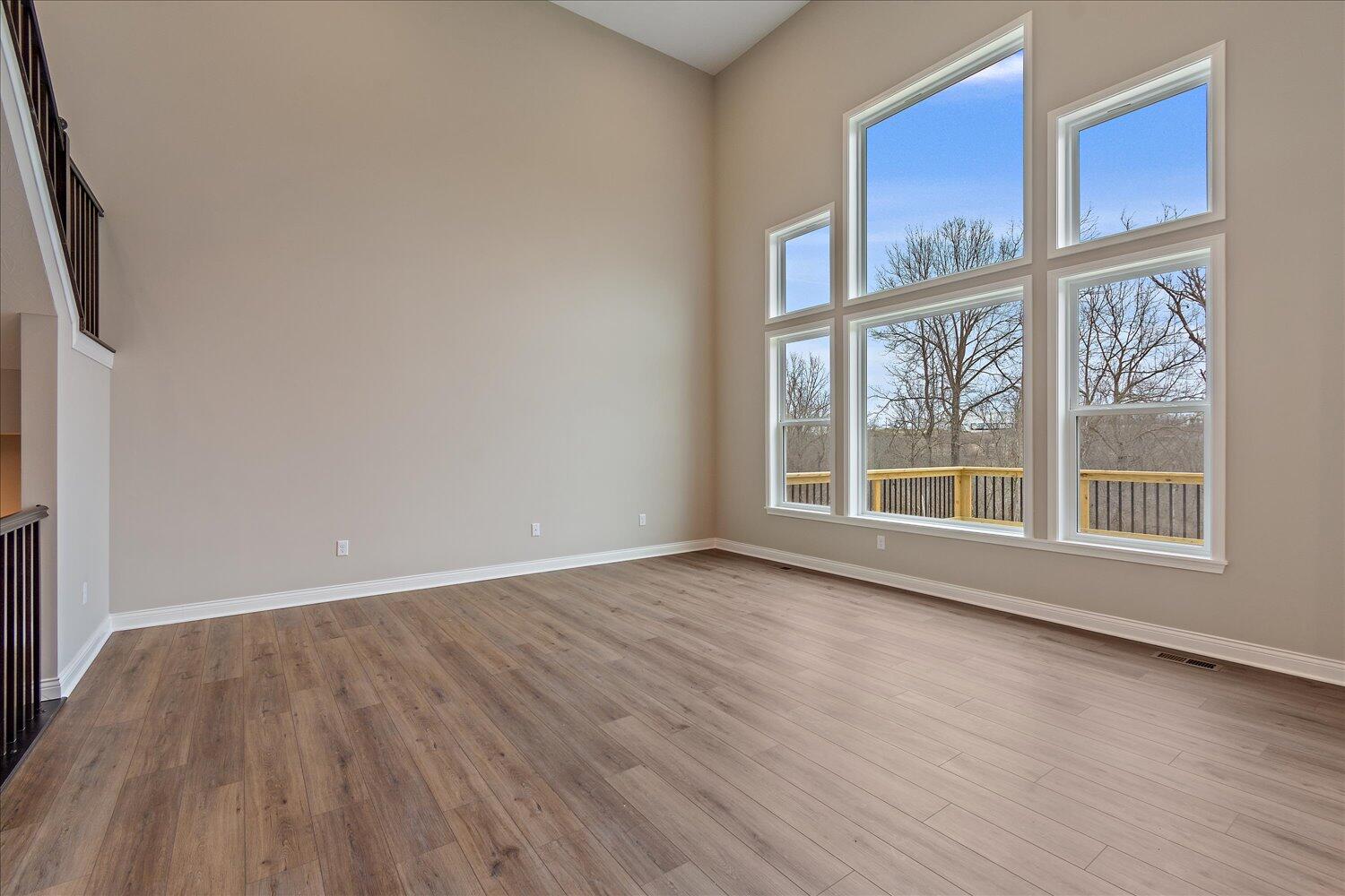 2442 Lillywood Way Property Photo 15