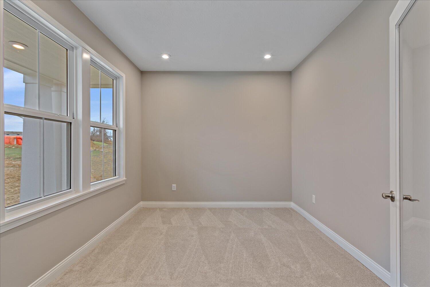 2442 Lillywood Way Property Photo 16
